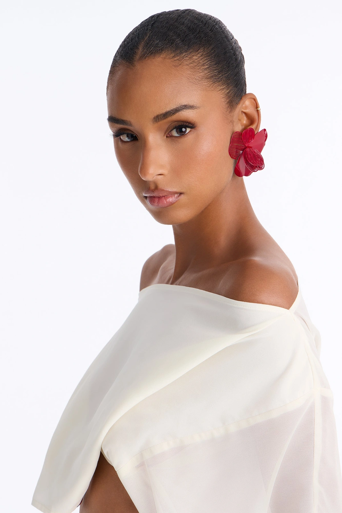 Meet Me Halfway Drop Earrings - Red — Vermelho