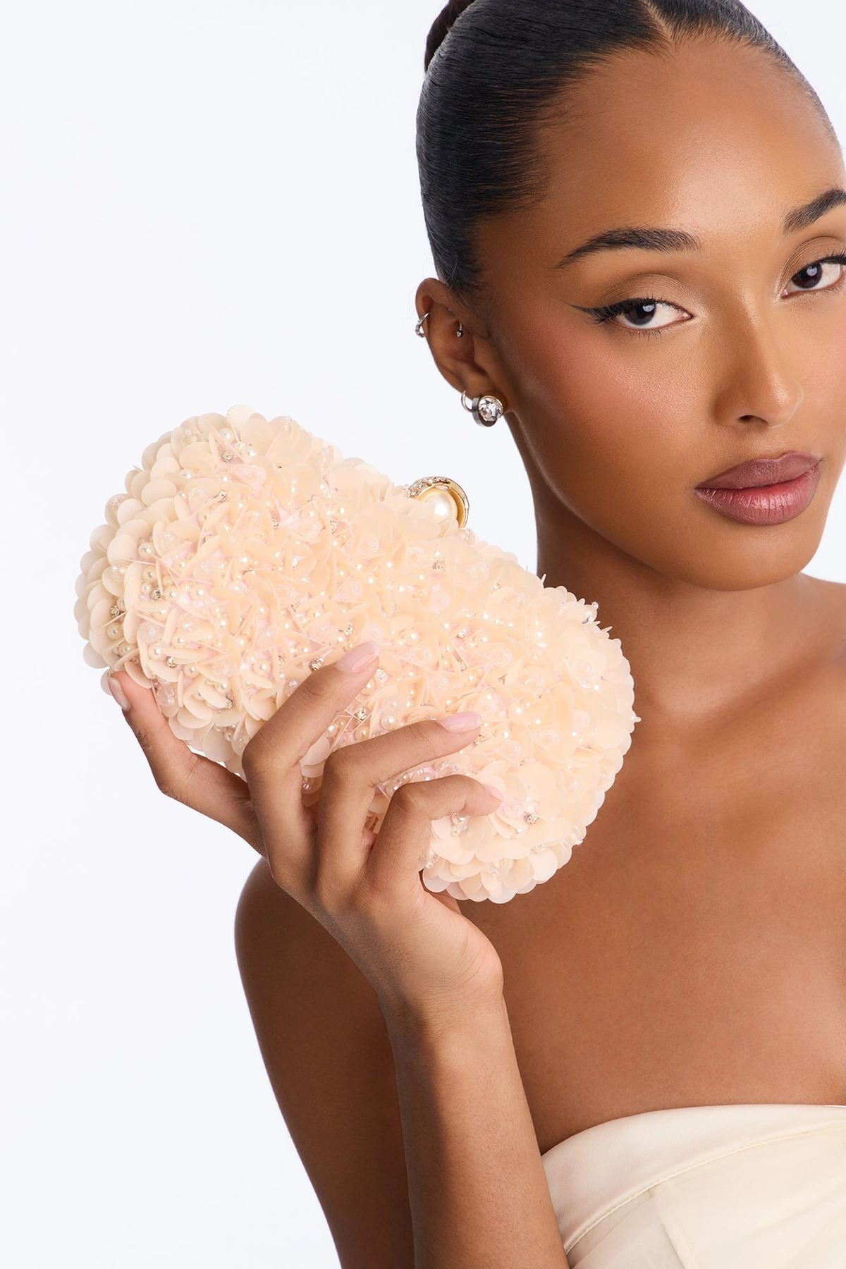 Sparkling Petals Sequin Clutch - Pink — Rosa