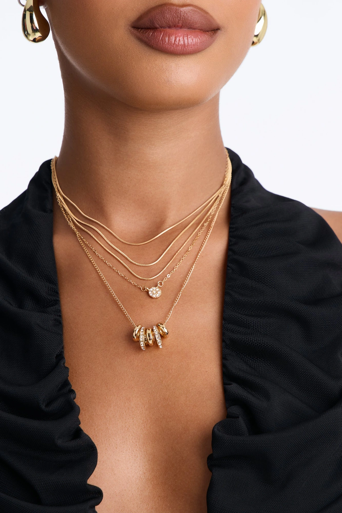 Chic Upgrade Layered Necklace - Gold — Dourado