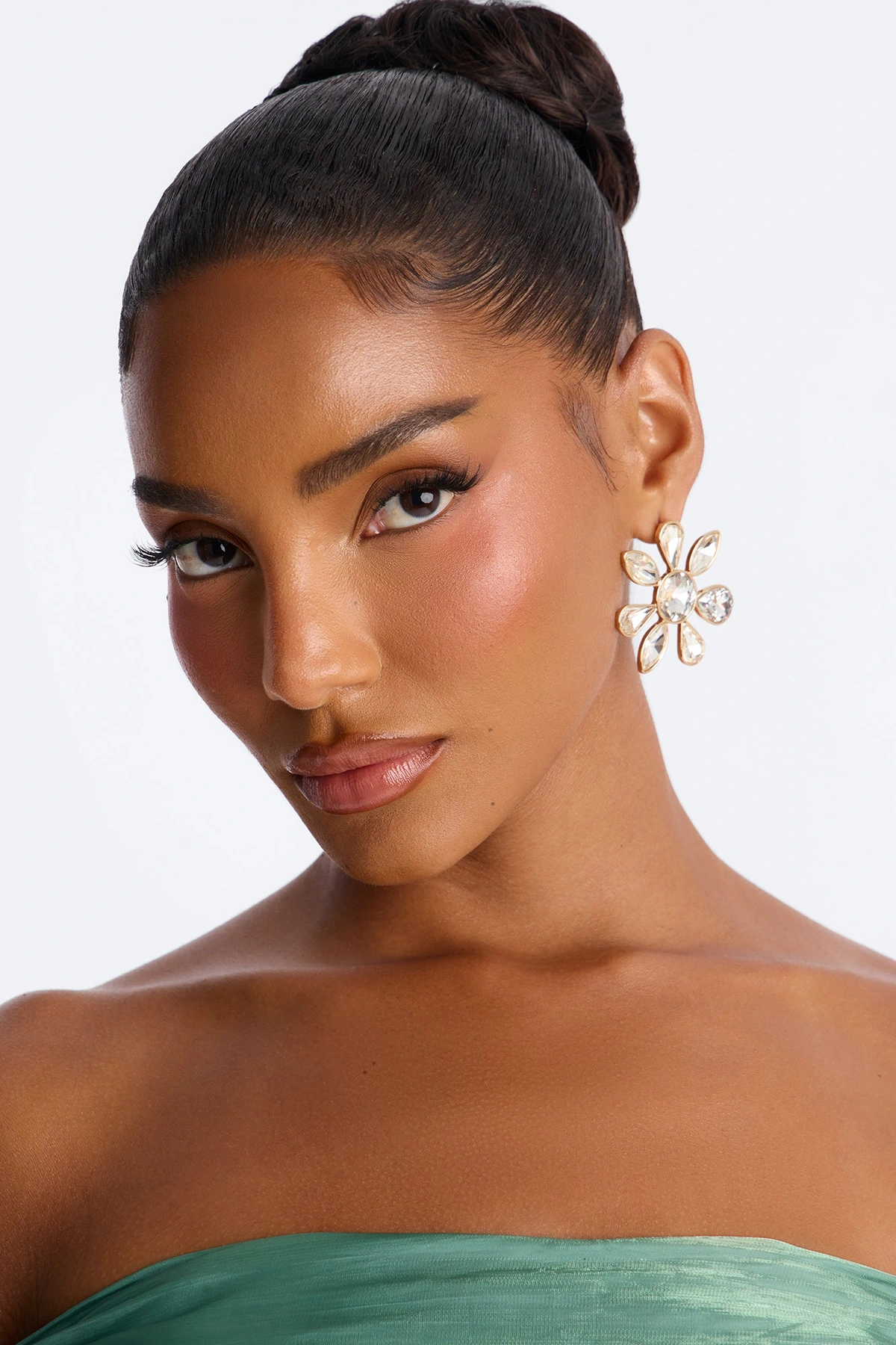 Petal Party Rhinestones Stud Earrings - Gold — Dourado
