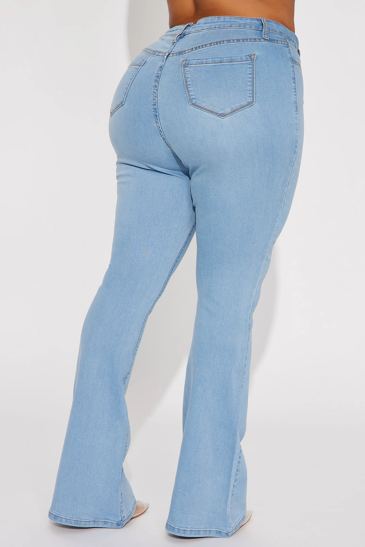 Deep In My Soul Flare Jeans - Light Blue Wash — claro Azul lavagem