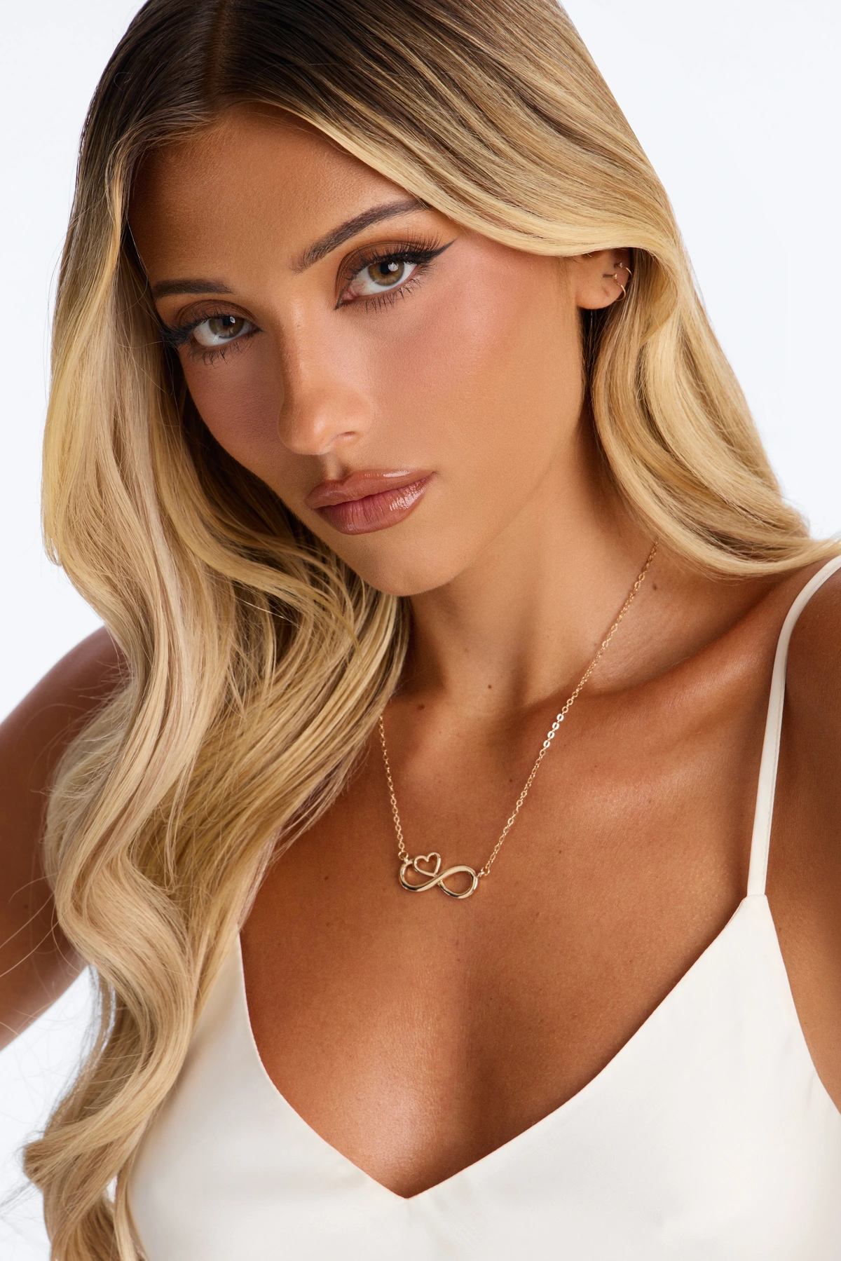 Infinite Love Necklace - Gold — Dourado