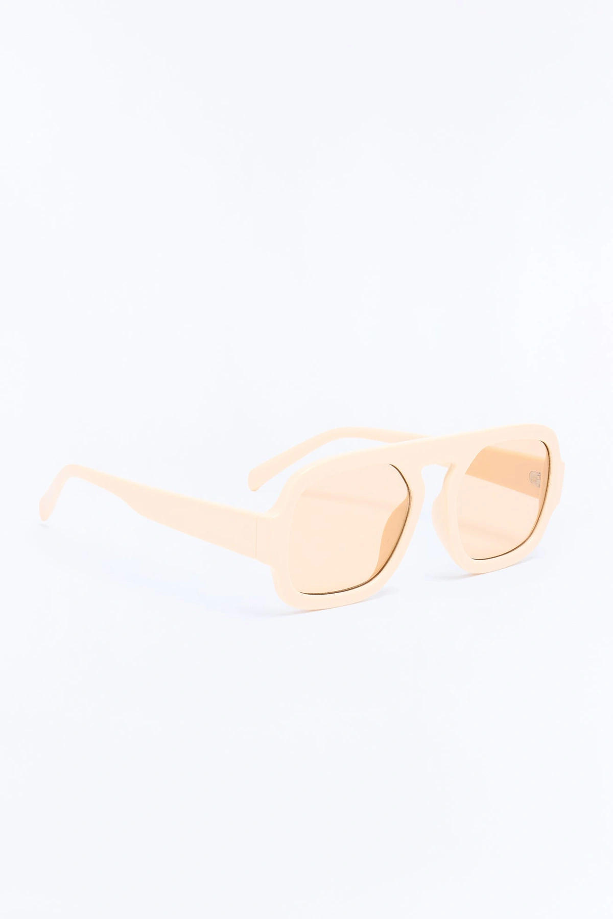 On Cruise Control Sunglasses - Ivory — Marfim