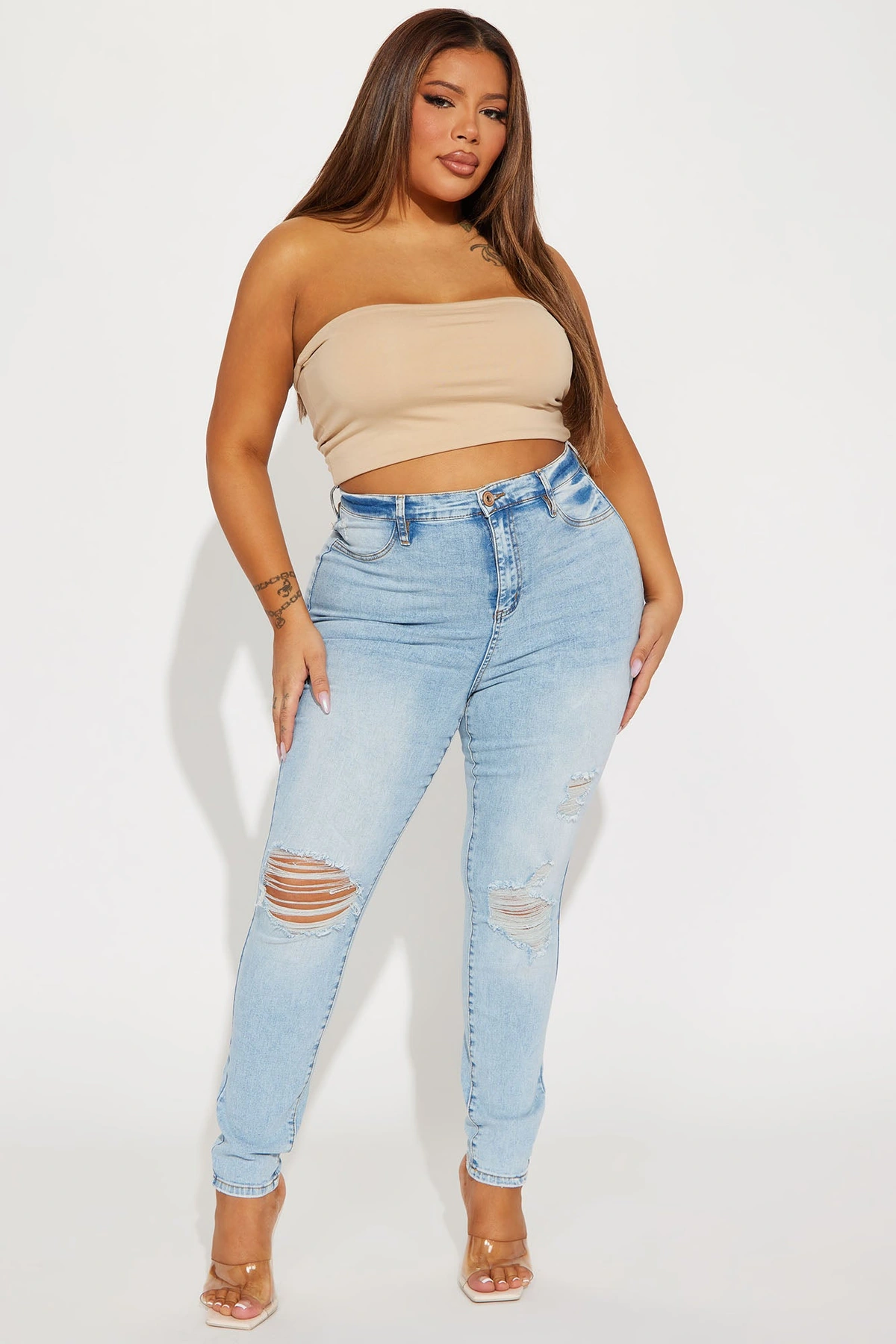 Turn' Heads Booty Lifting Skinny Jeans - Light Wash — Ganga de lavagem clara