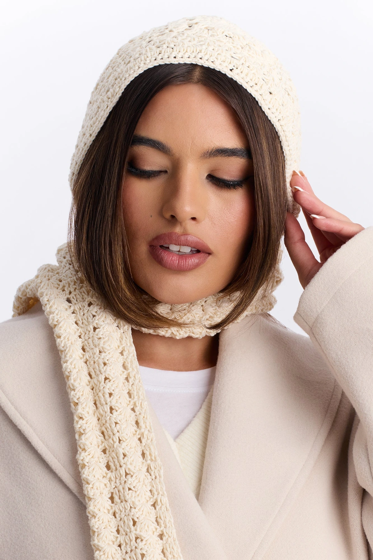 Winter Flower Crochet Head Wrap - Ivory — Marfim