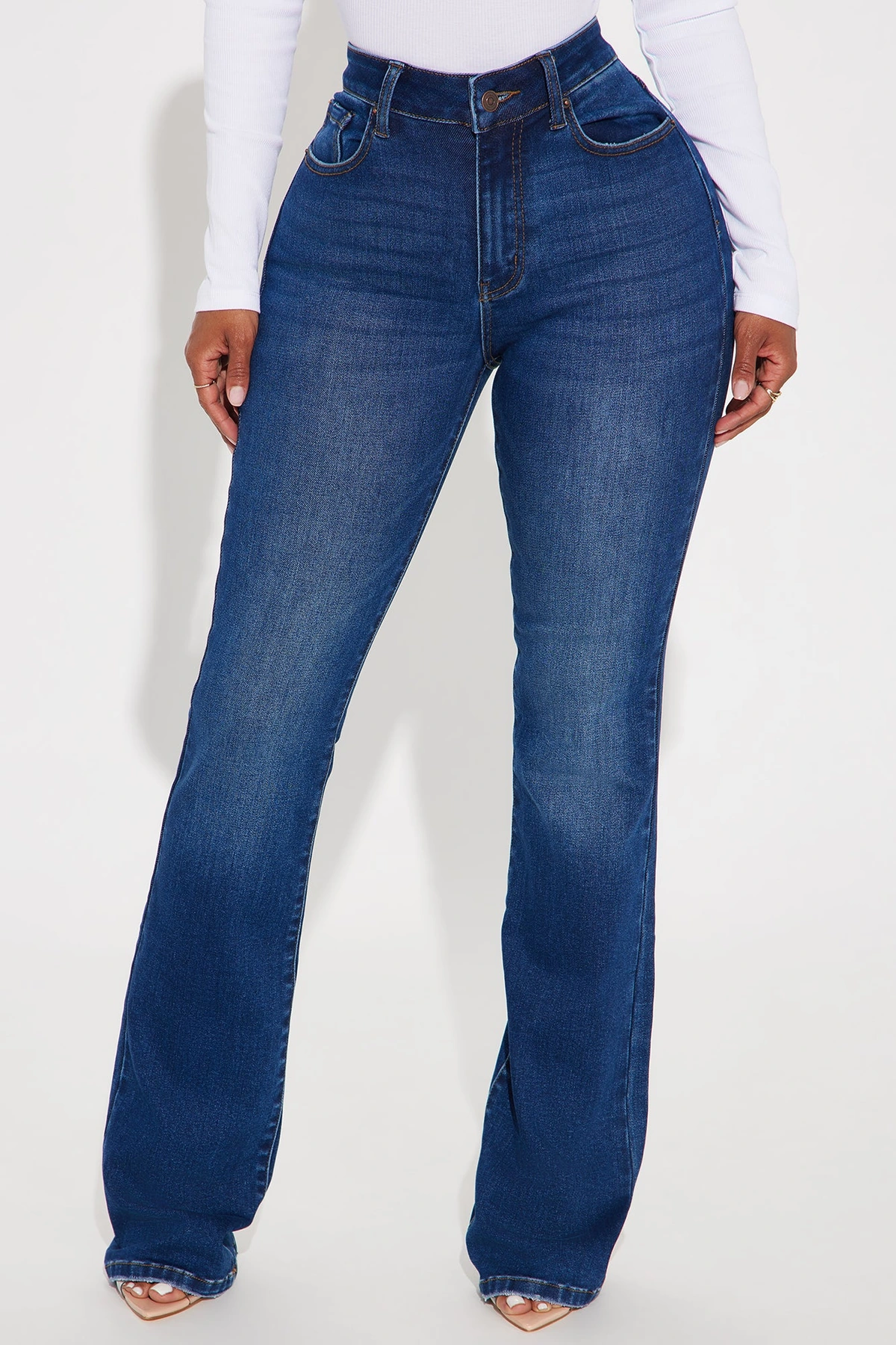 Devyn Stretch Bootcut Jeans - Dark Wash — Ganga de lavagem escura