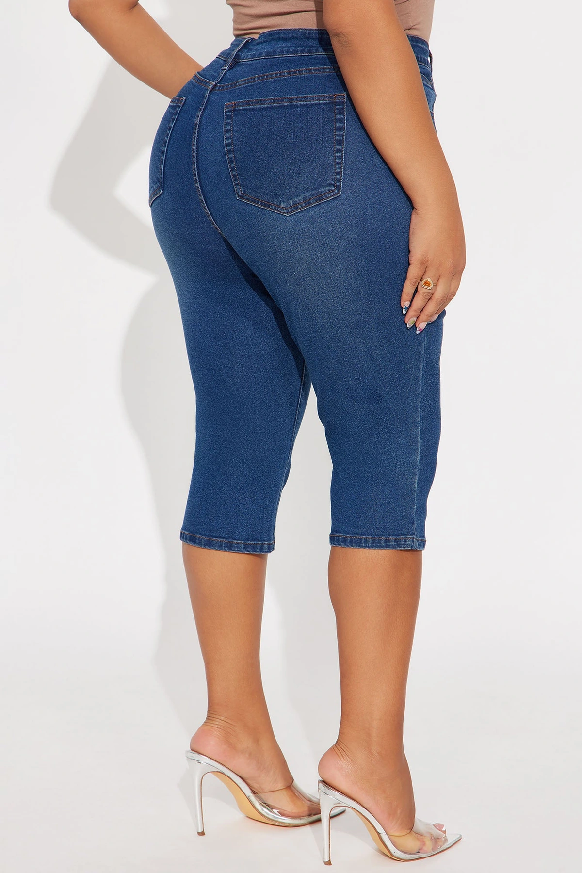 San Diego Skinny Capri Jeans - Dark Wash — Ganga de lavagem escura