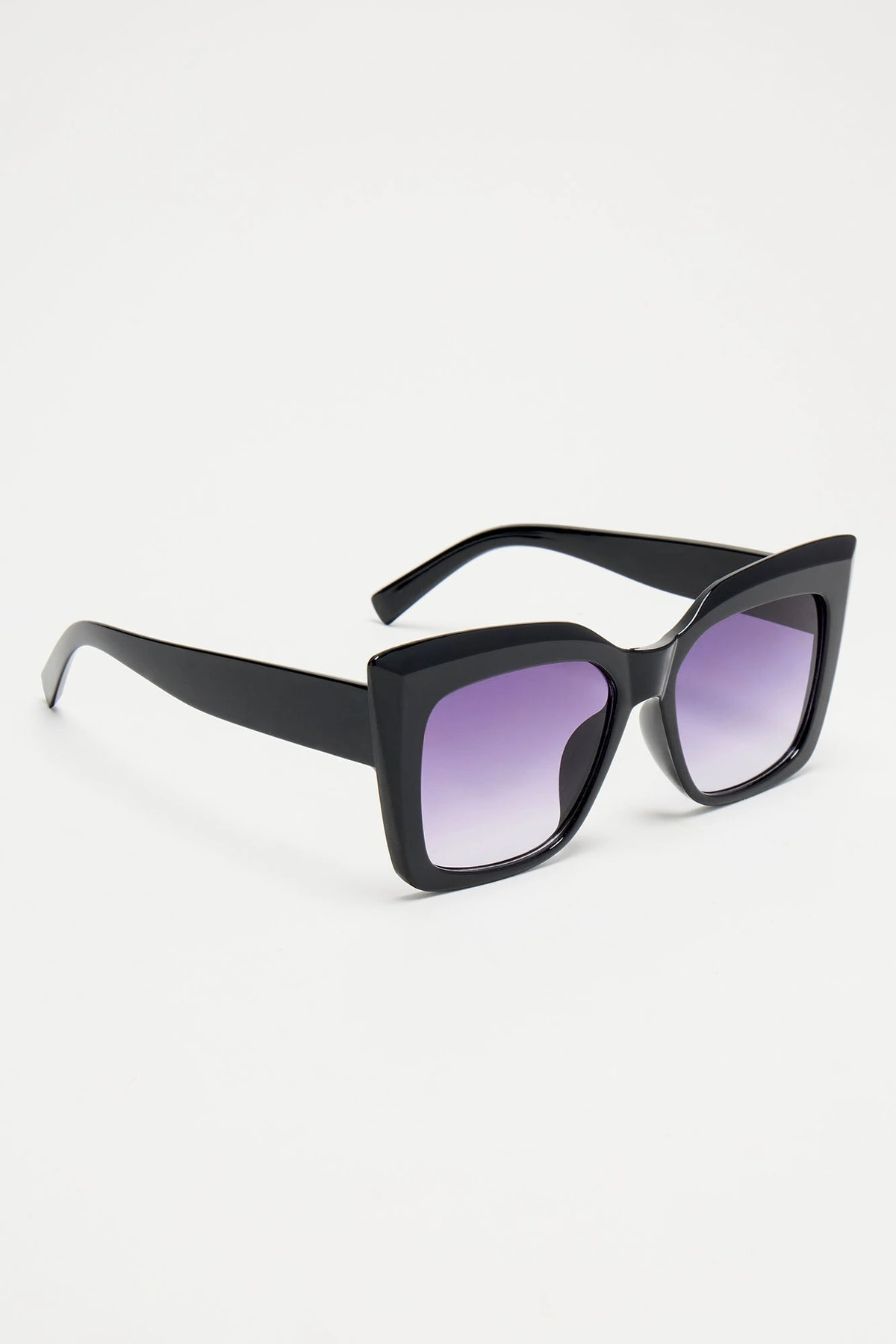 Sassy Girl Sunglasses - Black — Preto