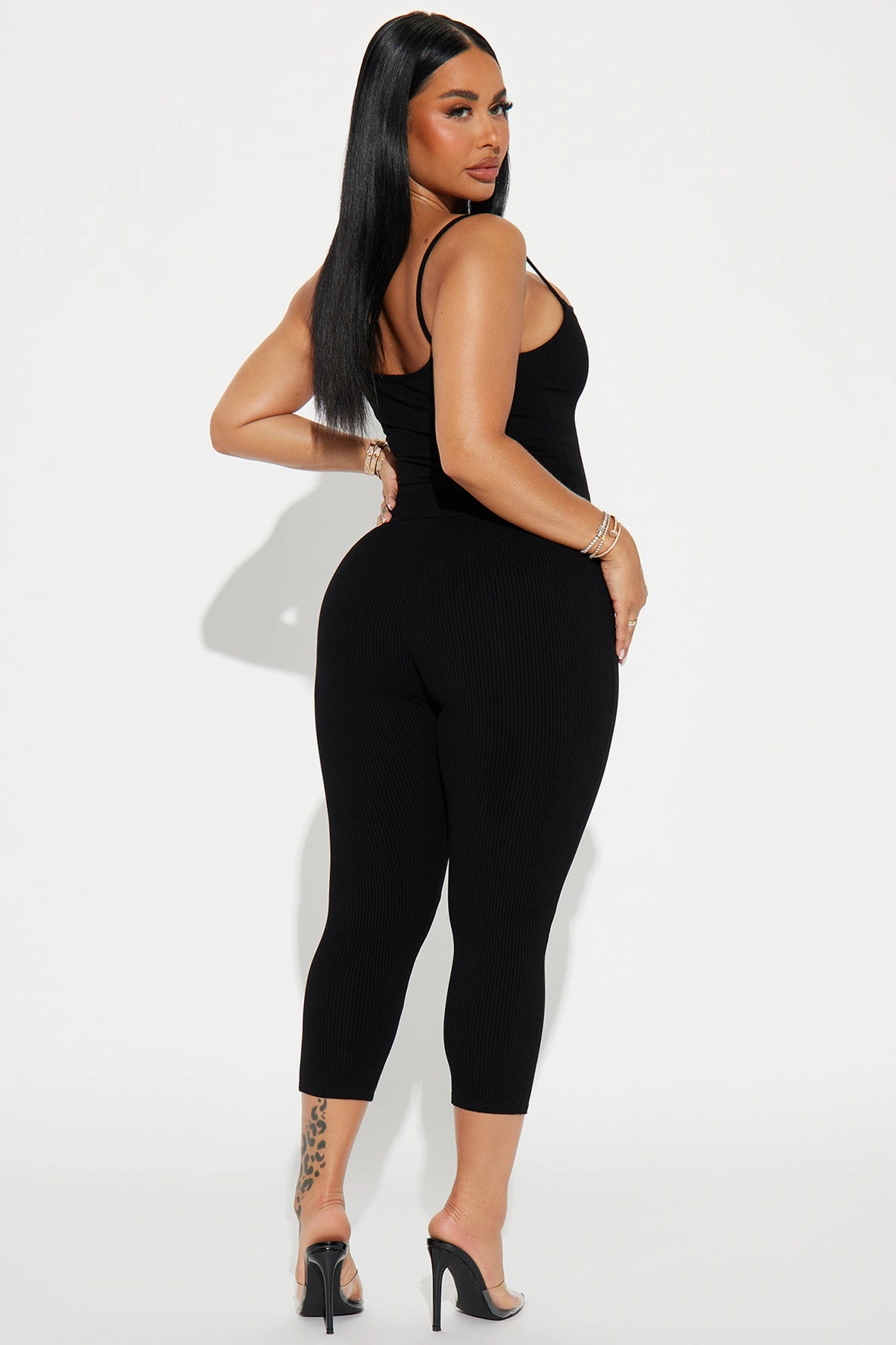 Stirling Snatched Capri Pant Set - Black — Preto
