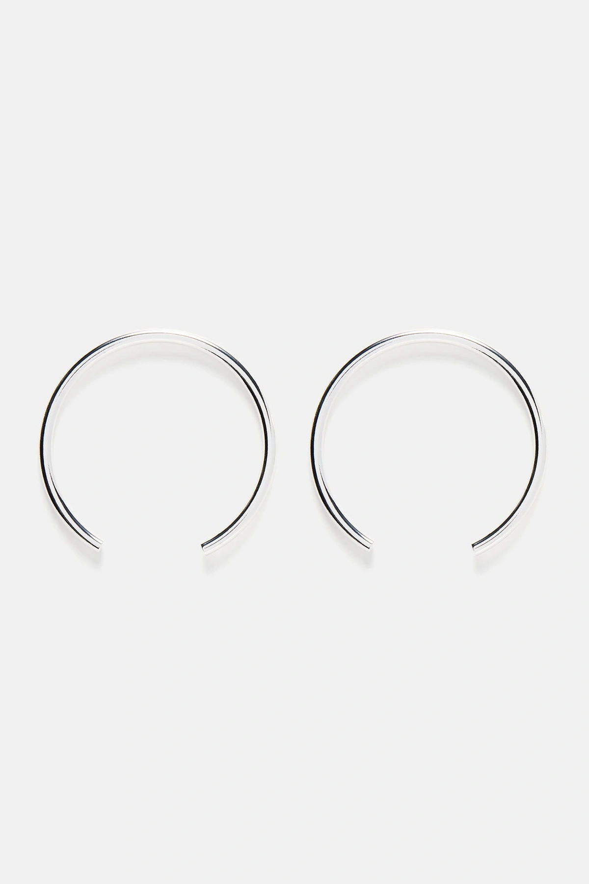 Over The Loop Earrings - Silver — Prateado