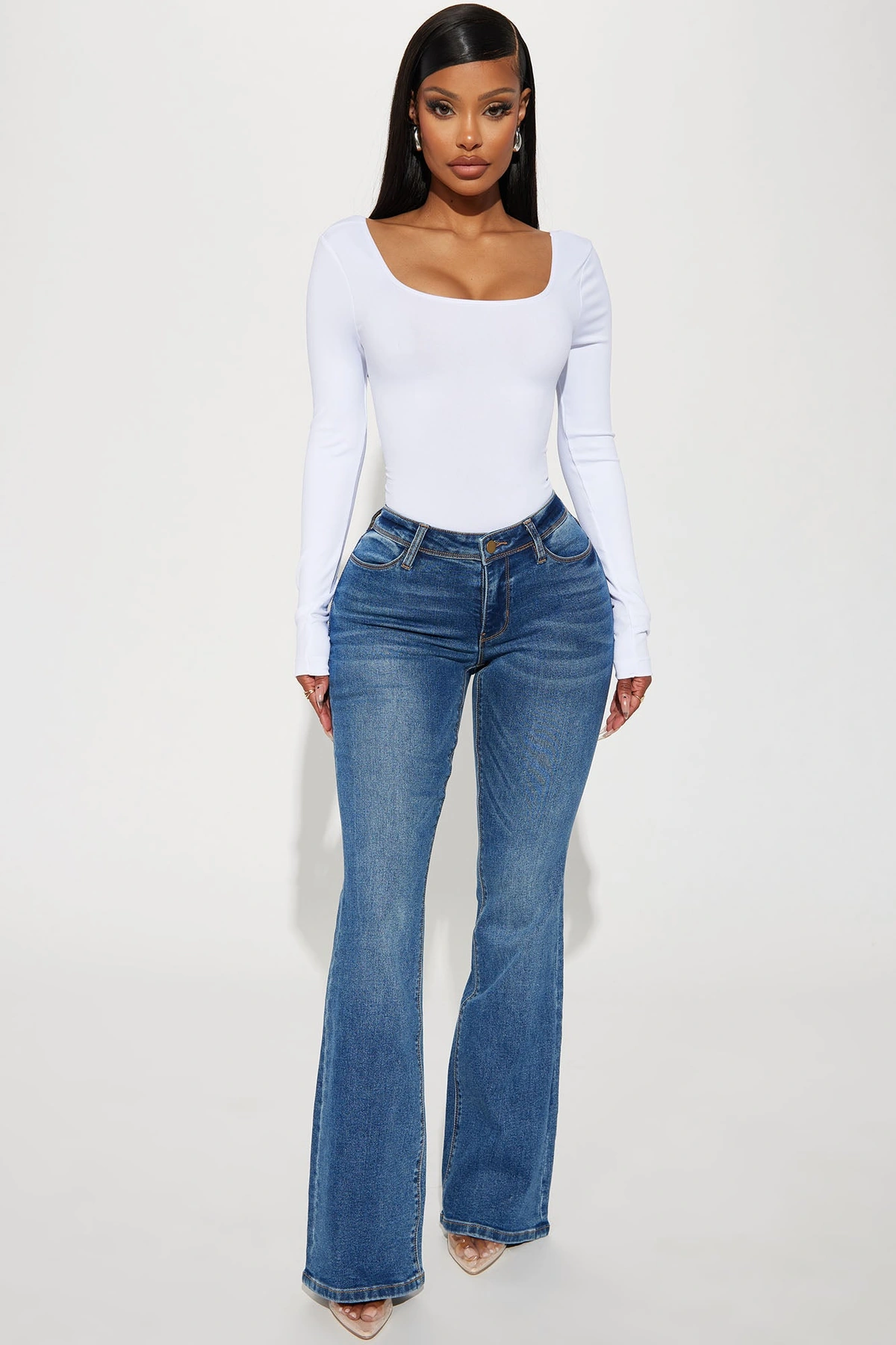 Lost Without You Soft Stretch Bootcut Jeans - Dark Wash — Ganga de lavagem escura