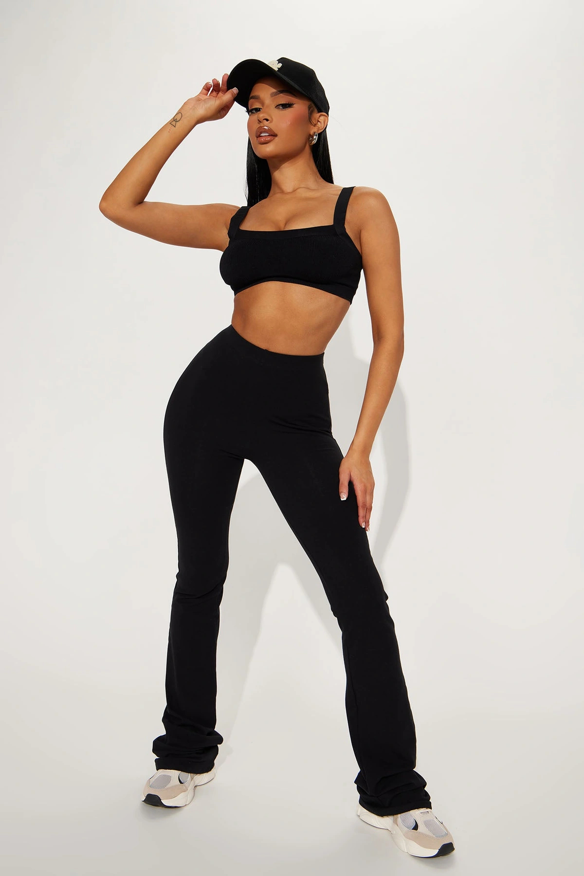 Tall Adriana Flare Pant - Black — Preto