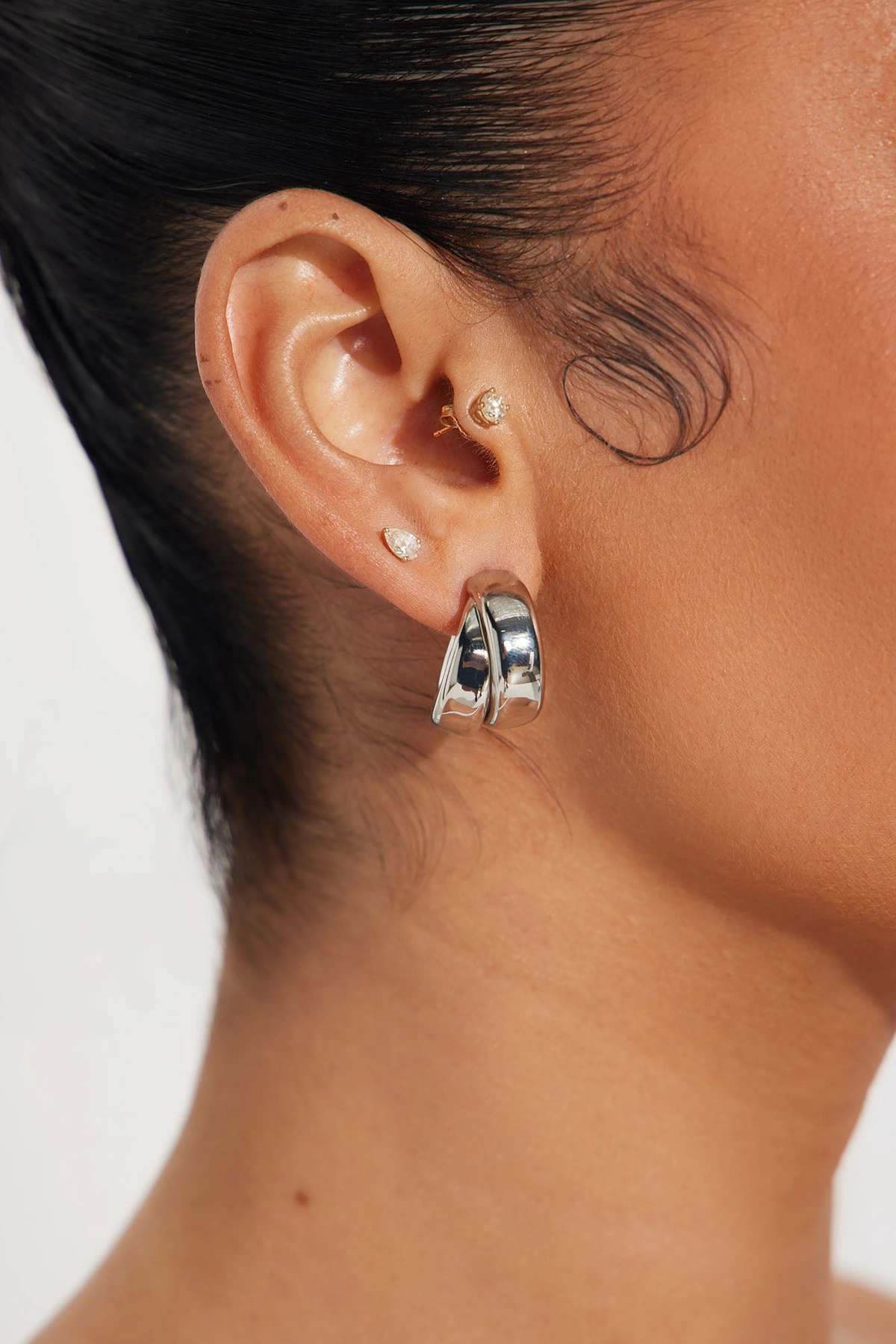 Gleam On Hoop Earrings - Silver — Prateado