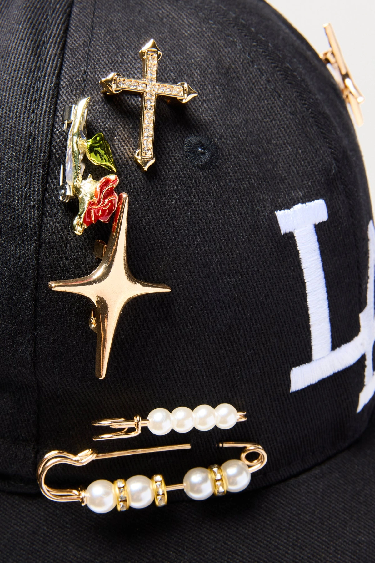 Beauty Of The City Baseball Hat - Black — Preto