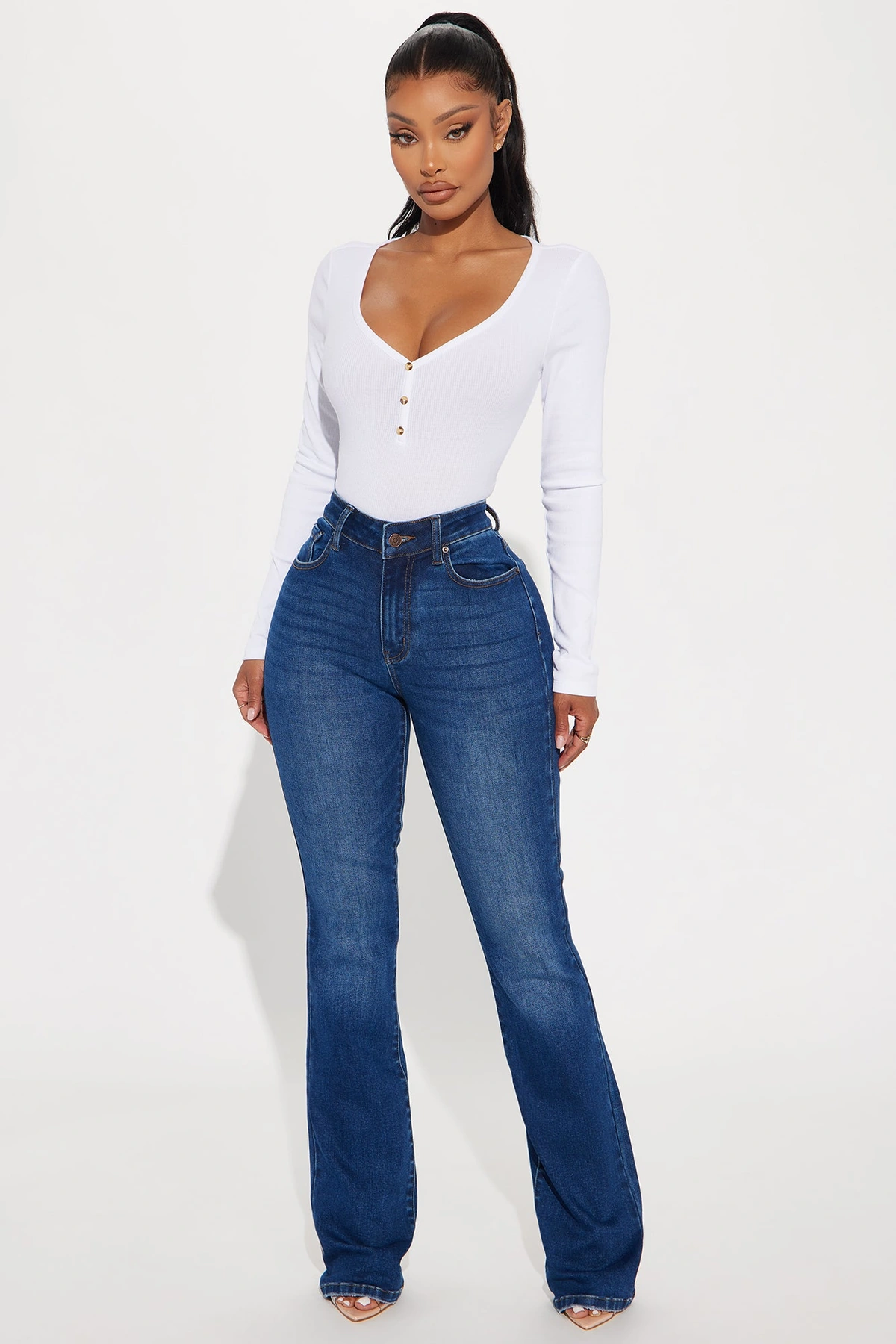 Devyn Stretch Bootcut Jeans - Dark Wash — Ganga de lavagem escura