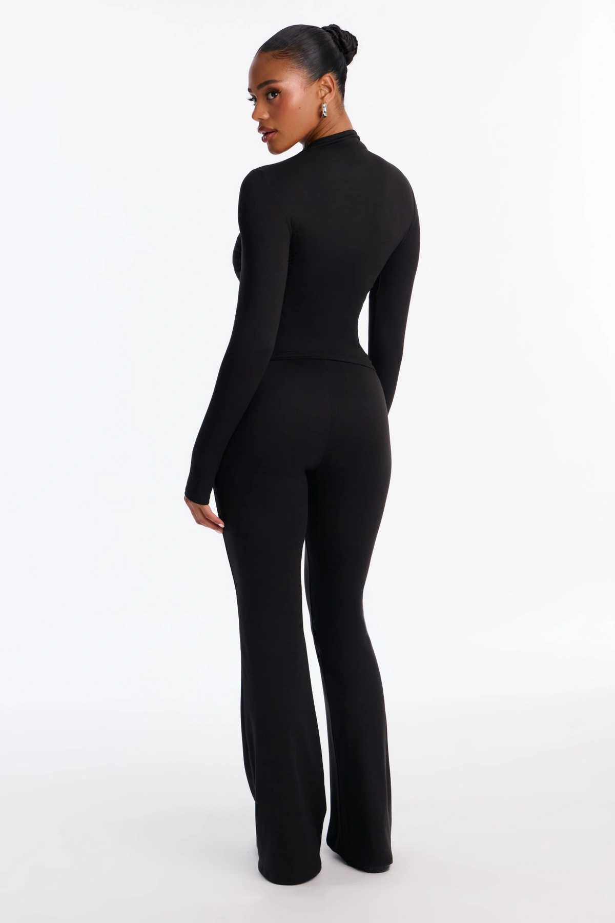 Lielle Mock Neck Pant Set - Black — Preto