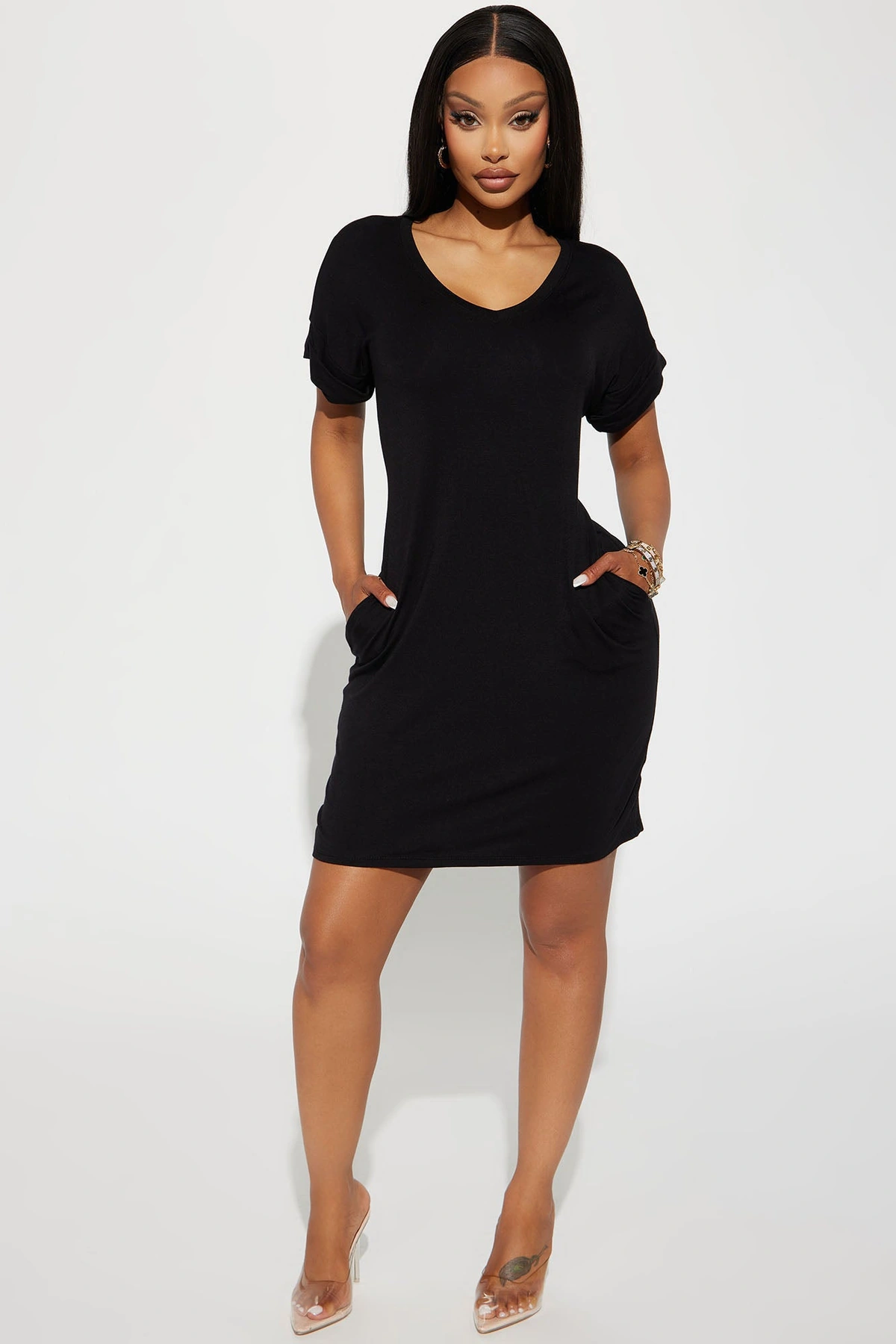 Kinsley T-Shirt Dress - Black — Preto