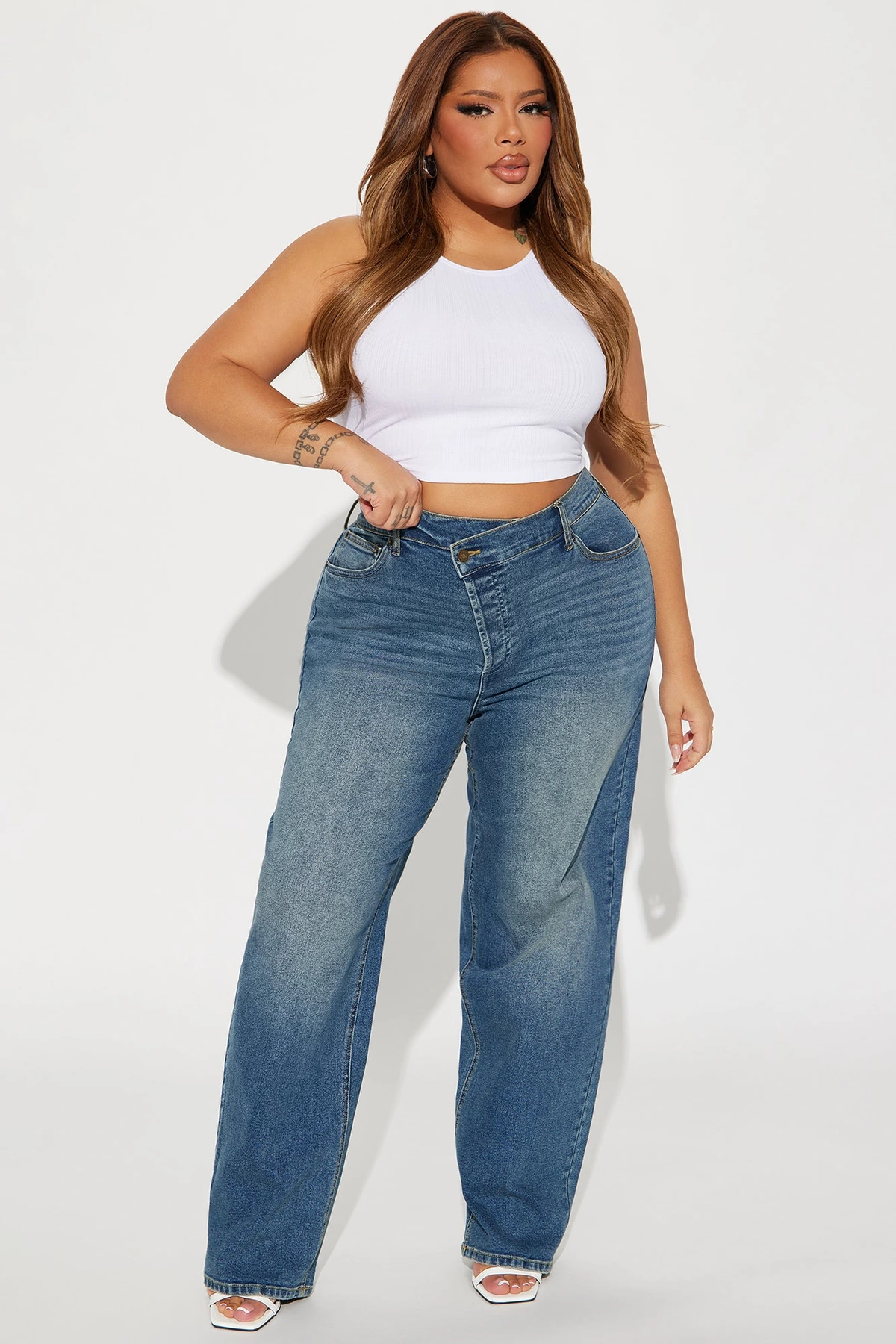 In Sync Stretch Crossover Straight Leg Jeans - Dark Wash — Ganga de lavagem escura