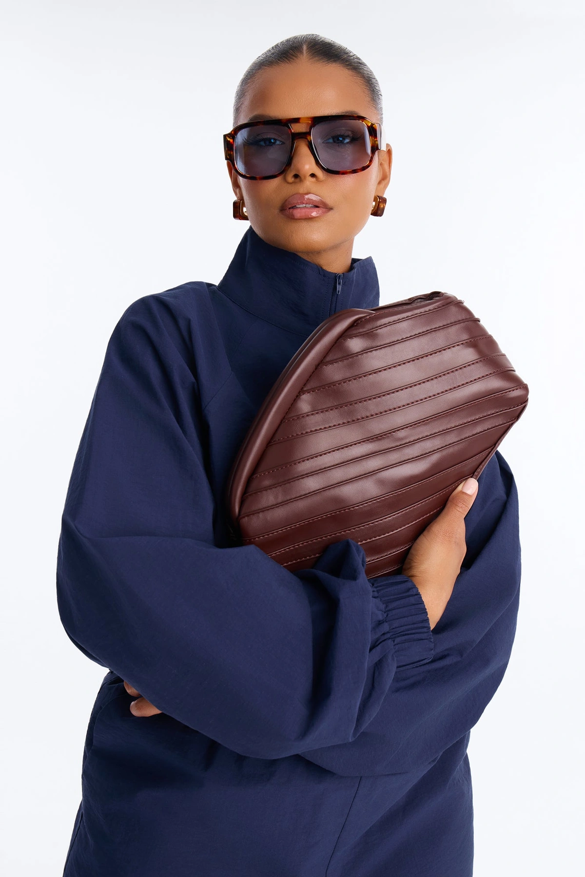 Stay In Your Lane Faux Leather Clutch Handbag - Brown — Castanho