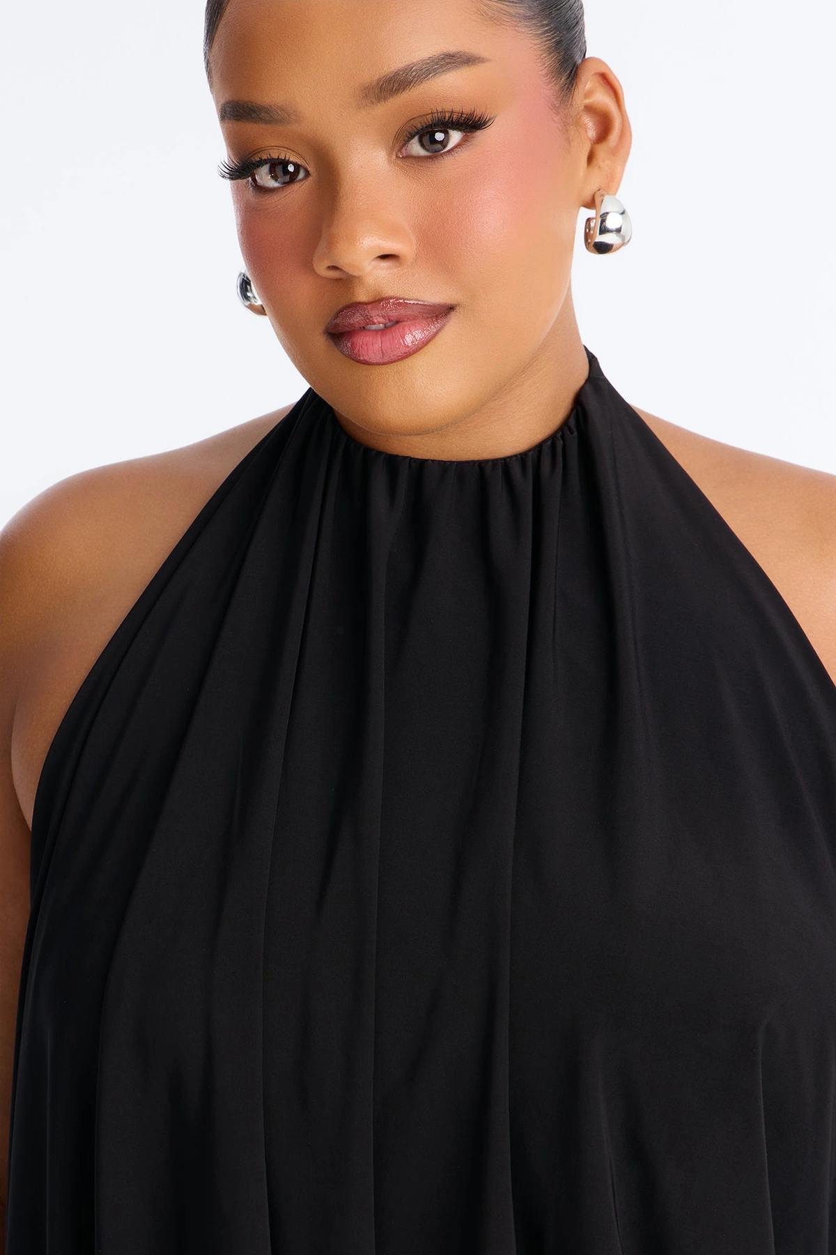 Selena Ruched Asymmetrical Halter Top - Black — Preto