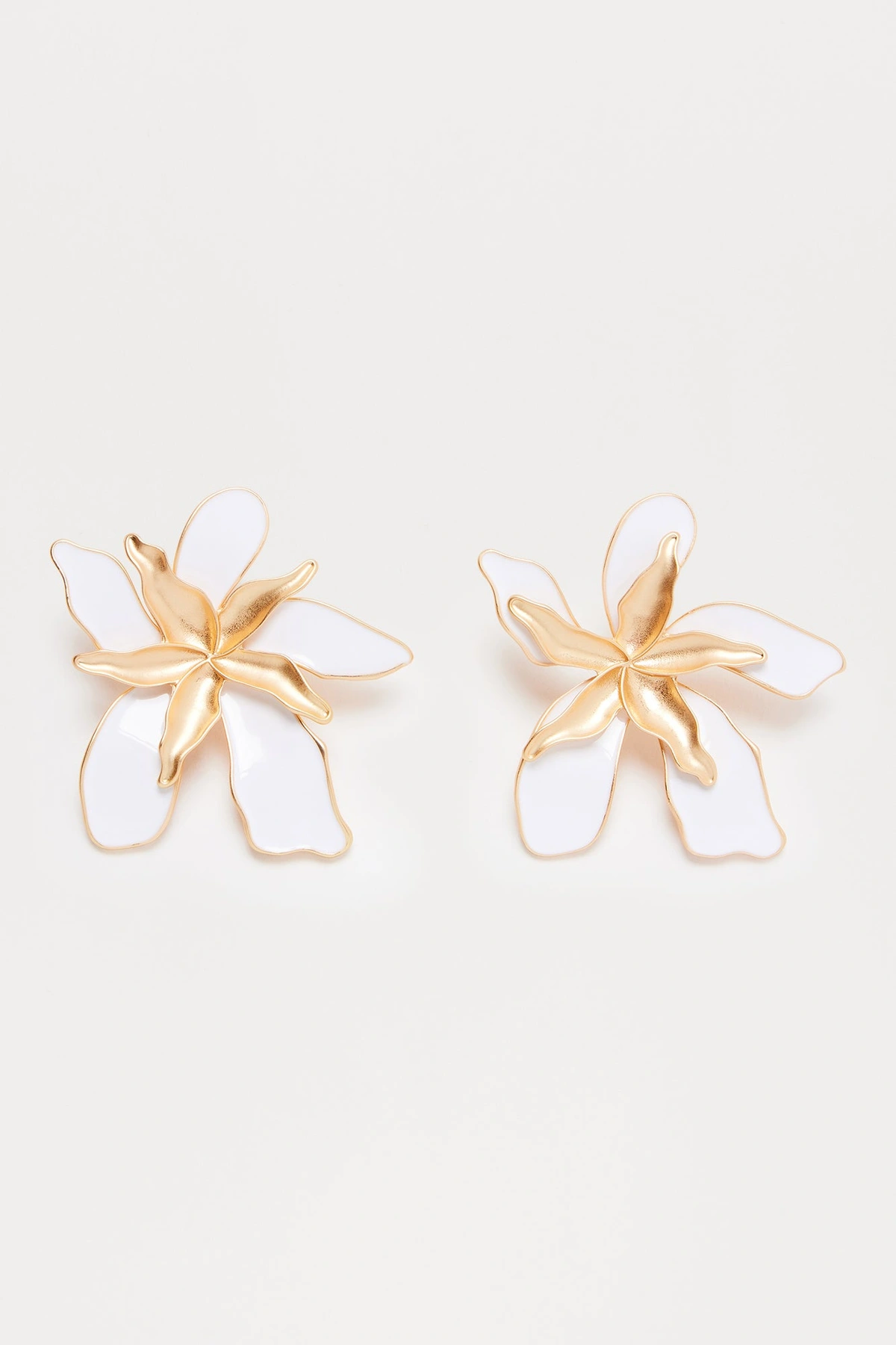Shining Lotus Earrings - White/Gold — Branco/Dourado