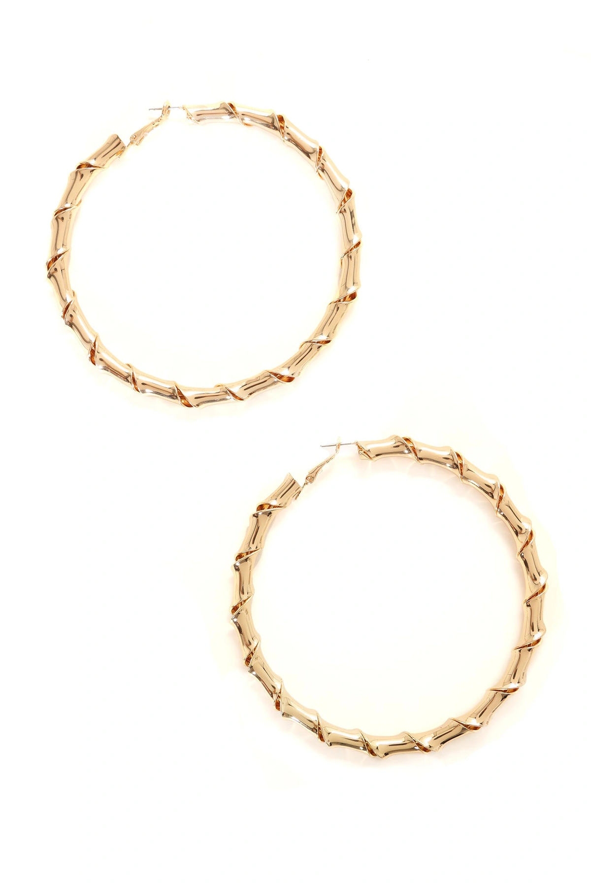 Leave The Attitude Behind Hoop Earrings - Gold — Dourado