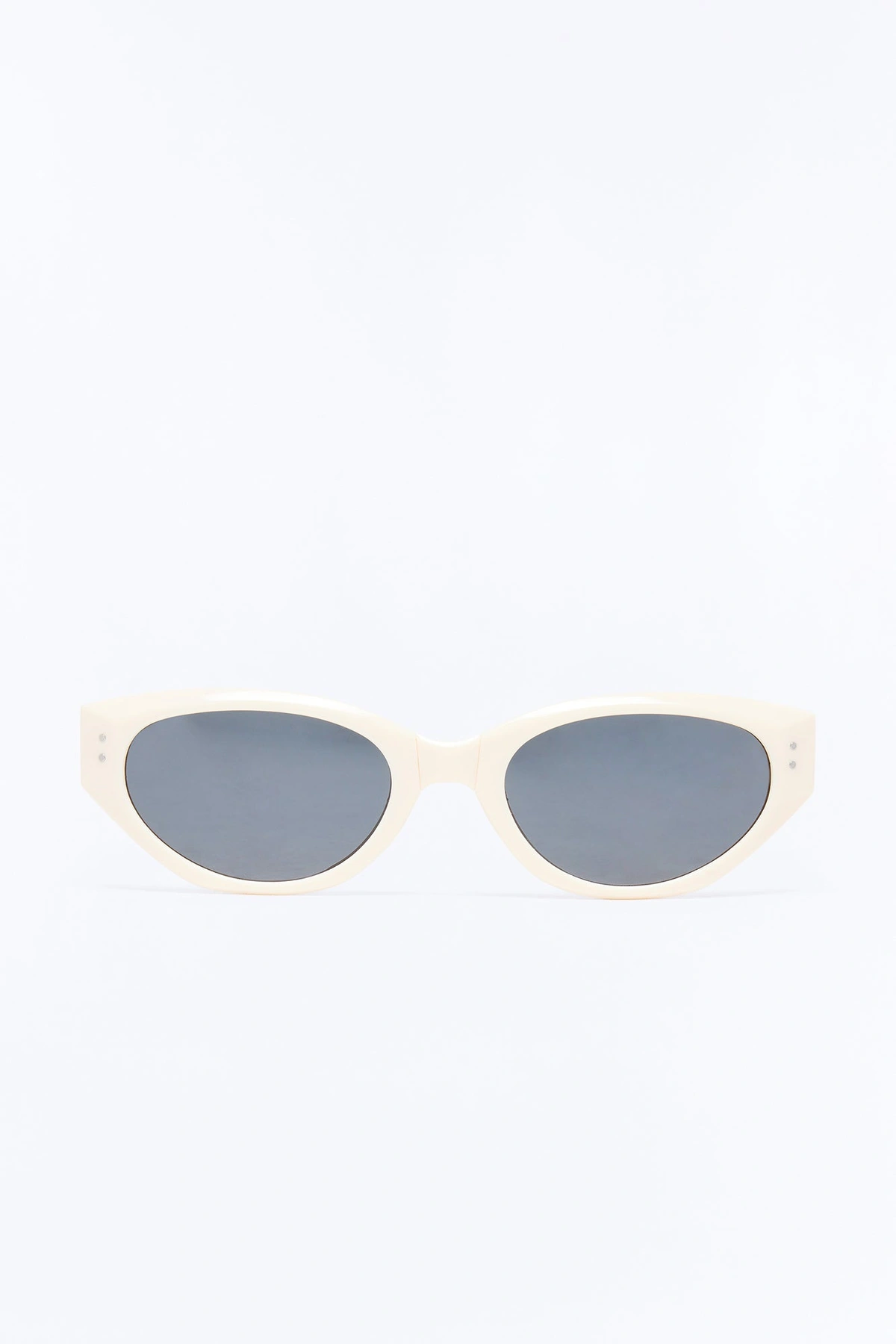 Sunny In So Cal Packable Sunglasses - Ivory — Marfim