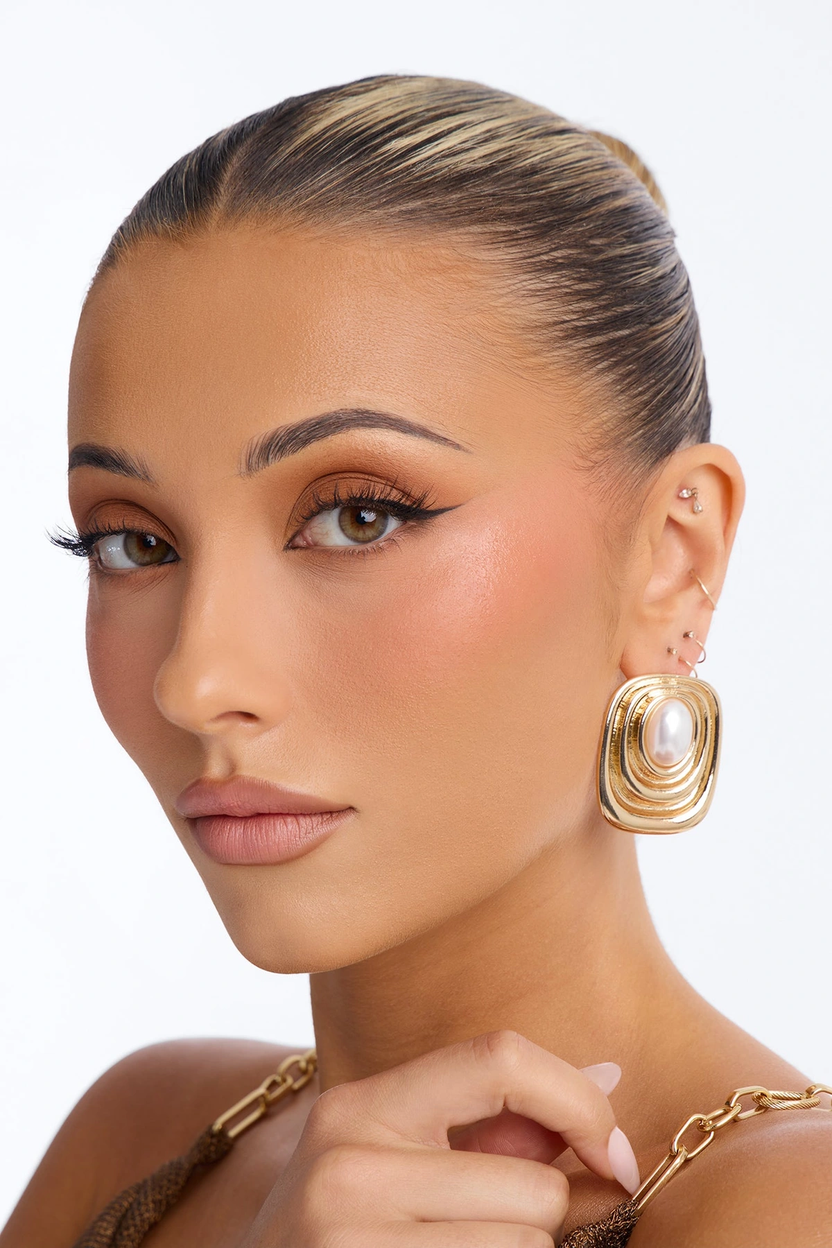 Jardin Chic Stud Earrings - Gold — Dourado