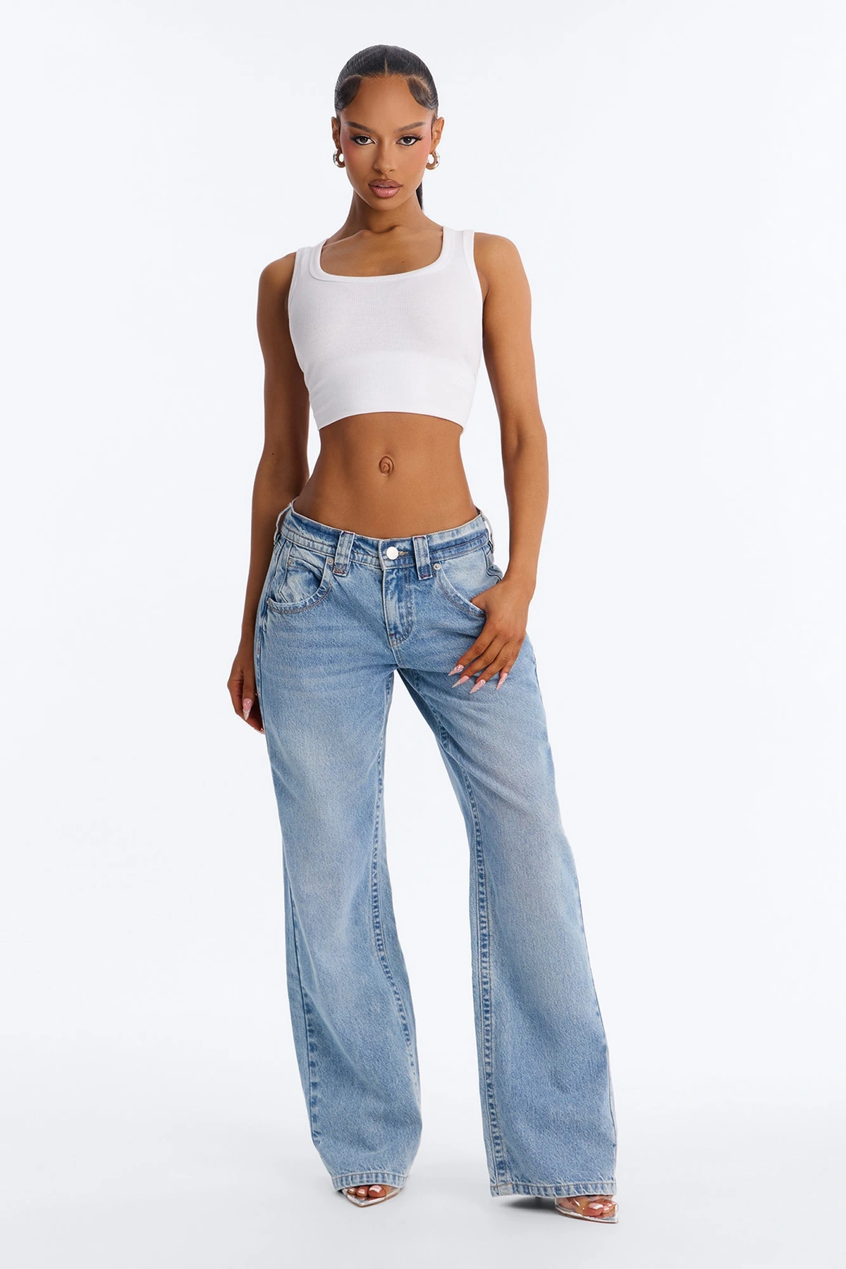 Malibu Low Rise Wide Leg Jeans - Vintage Wash — Ganga de lavagem envelhecida