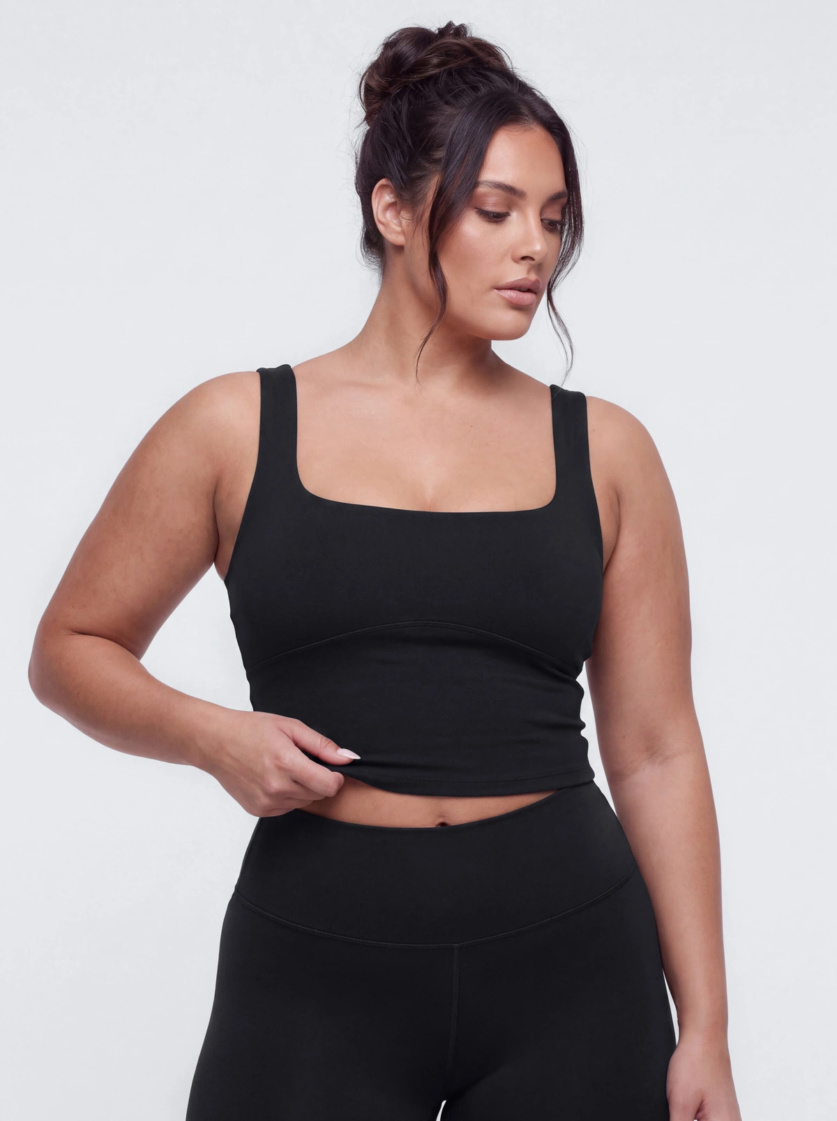 CloudForm™ Cut Out Back Sport Tank - Black — Preto