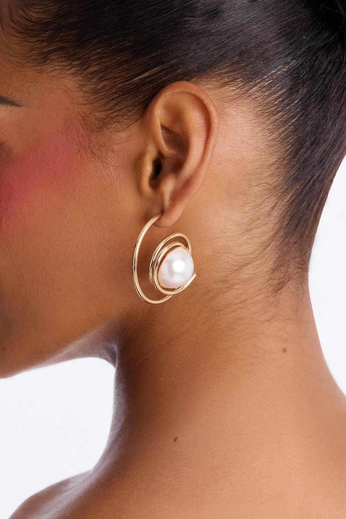 Pearl Twist Hoop Earrings - Gold — Dourado