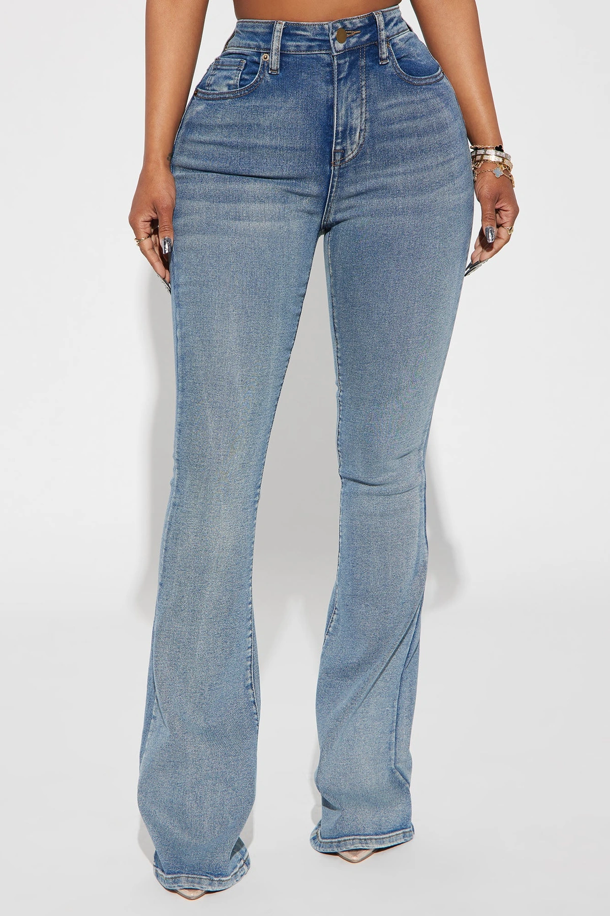 Gemma Sculpting Stretch Flare Jeans - Vintage Wash — Ganga de lavagem envelhecida