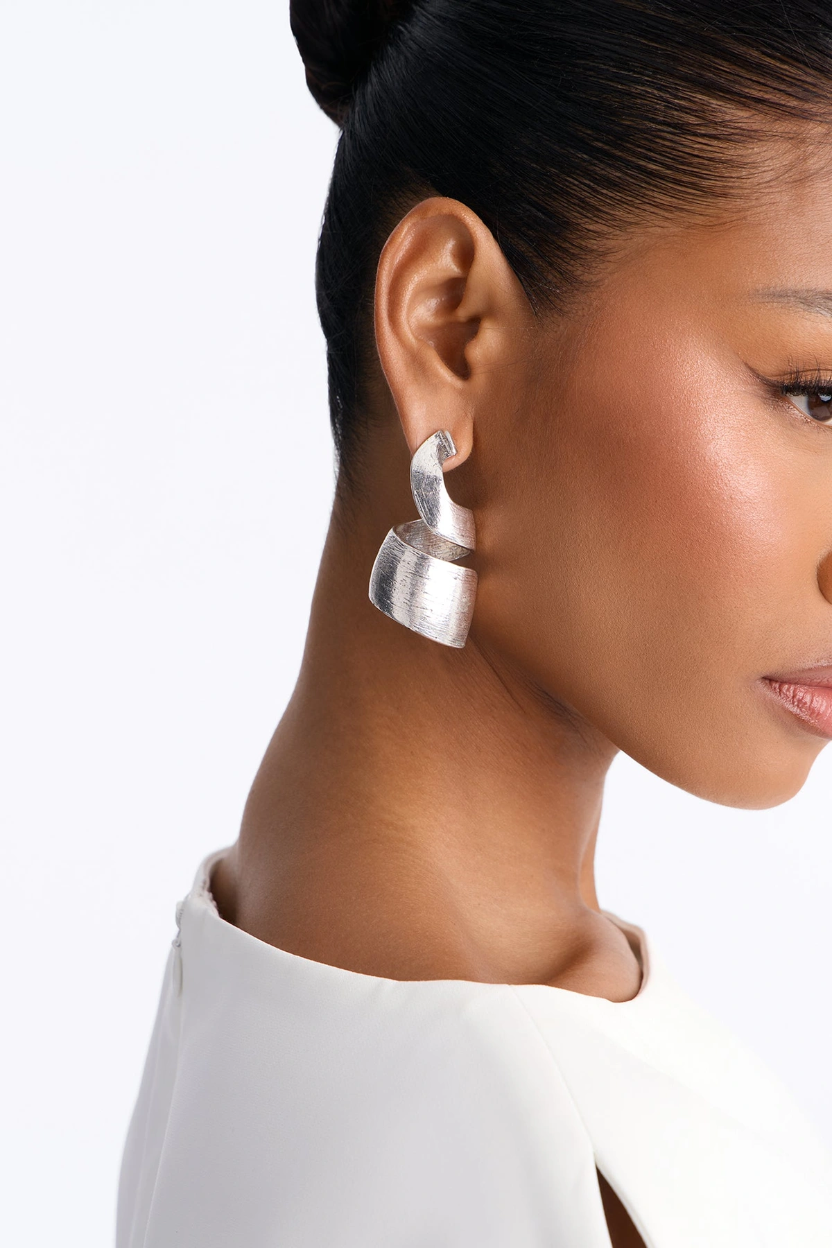 Spiral Drop Earrings - Silver — Prateado