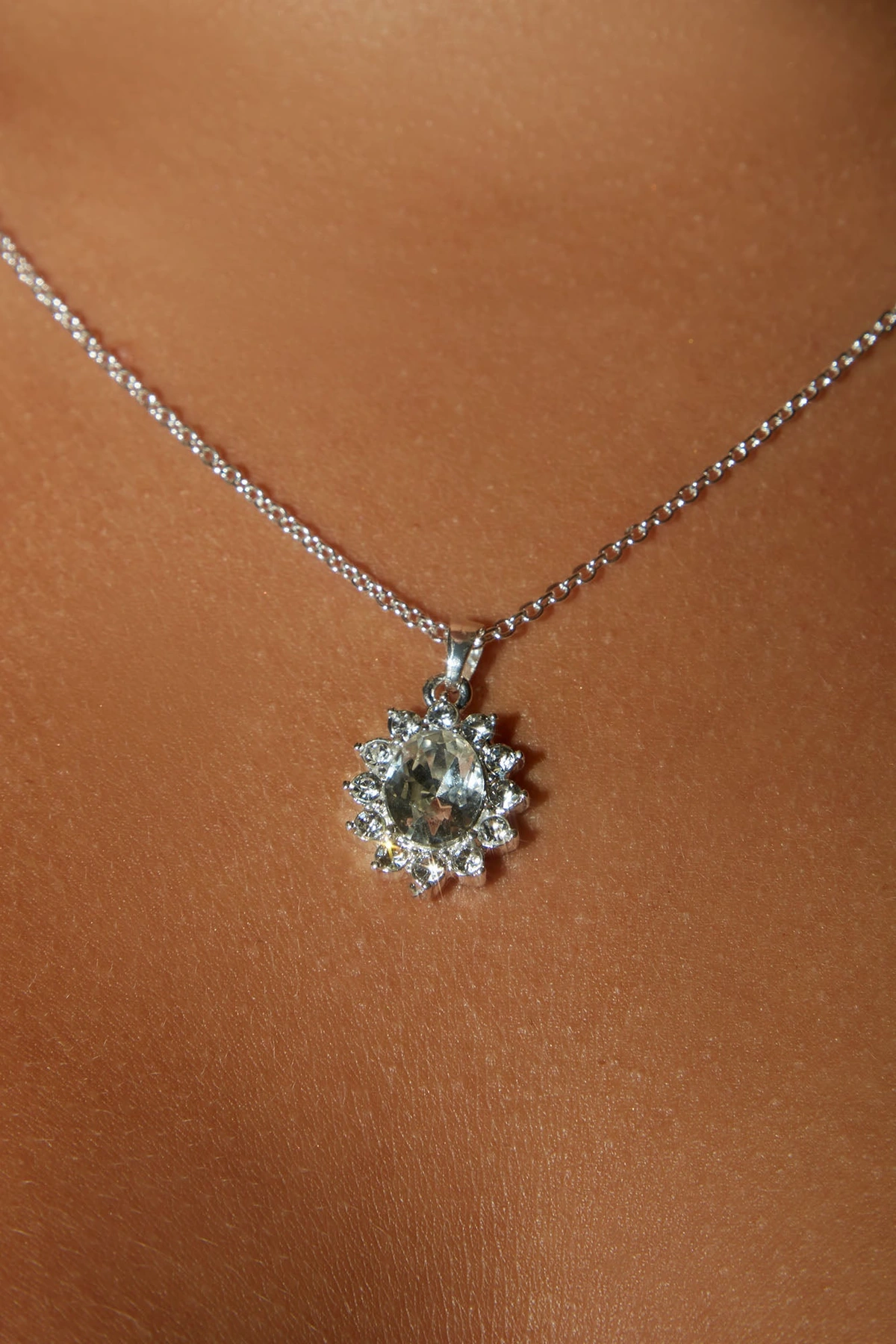 Cutie Alert Necklace - Silver — Prateado