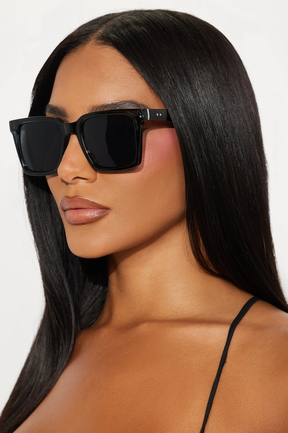Shades On Square Sunglasses - Black — Preto