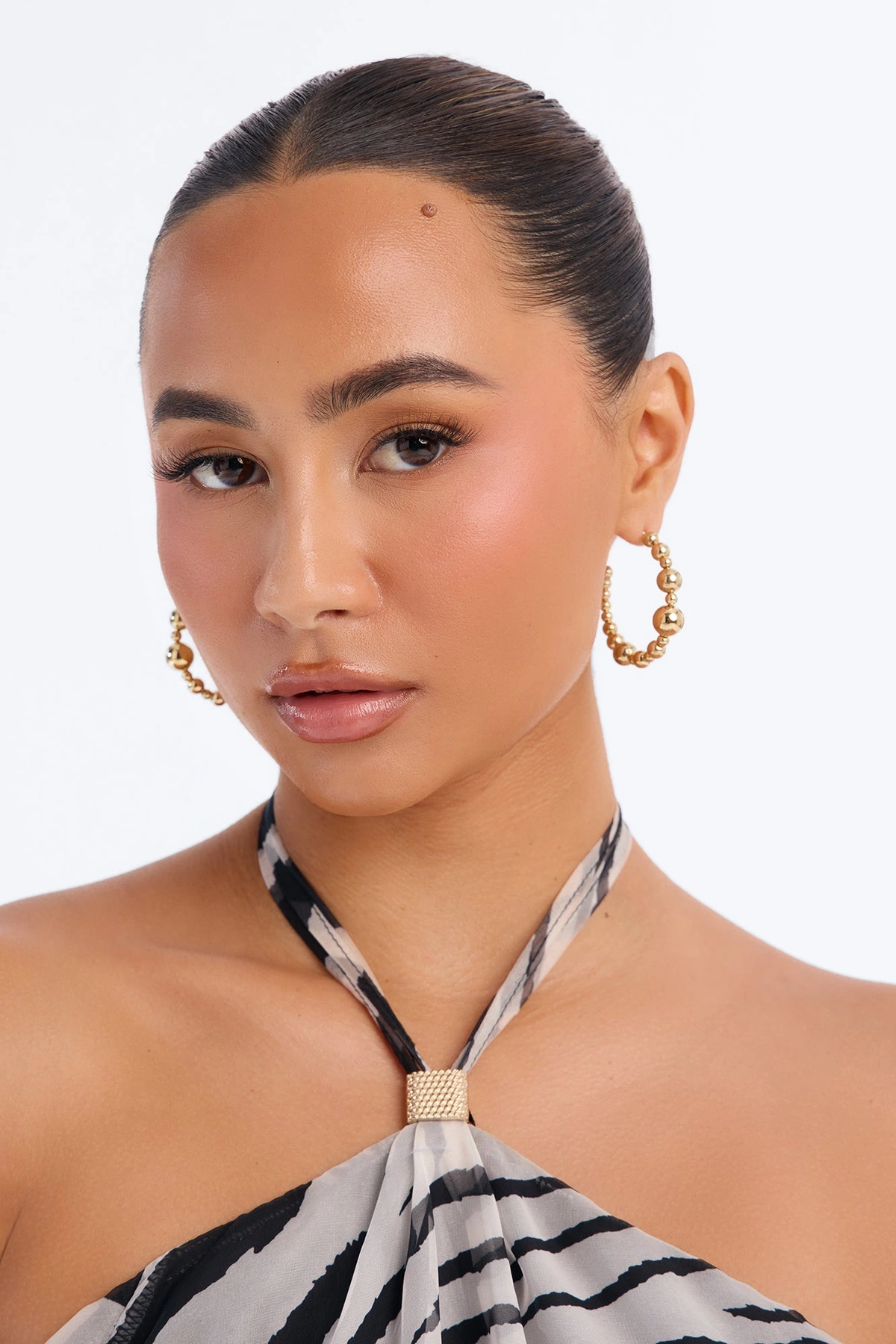 Thought About It Hoop Earrings - Gold — Dourado