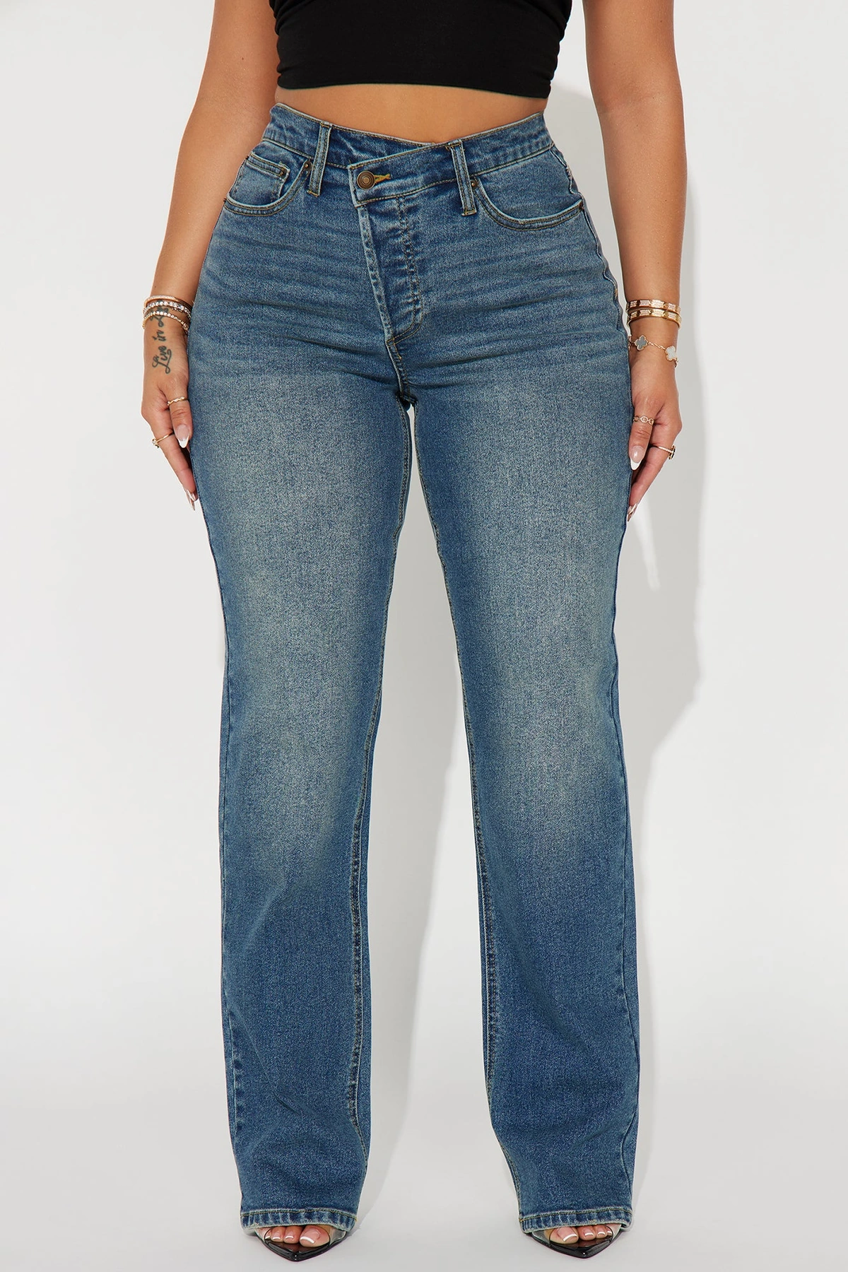 In Sync Stretch Crossover Straight Leg Jeans - Dark Wash — Ganga de lavagem escura