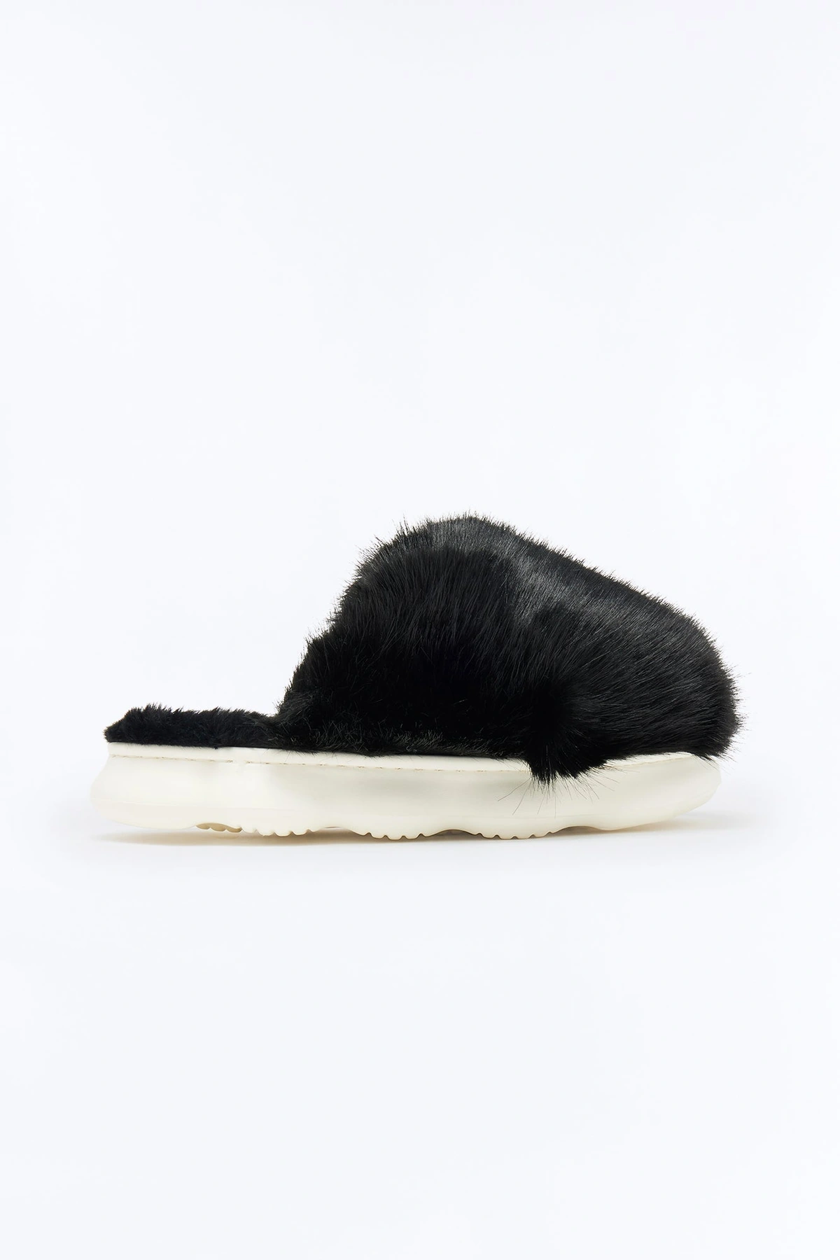 Furby Faux Fur Slippers - Black — Preto