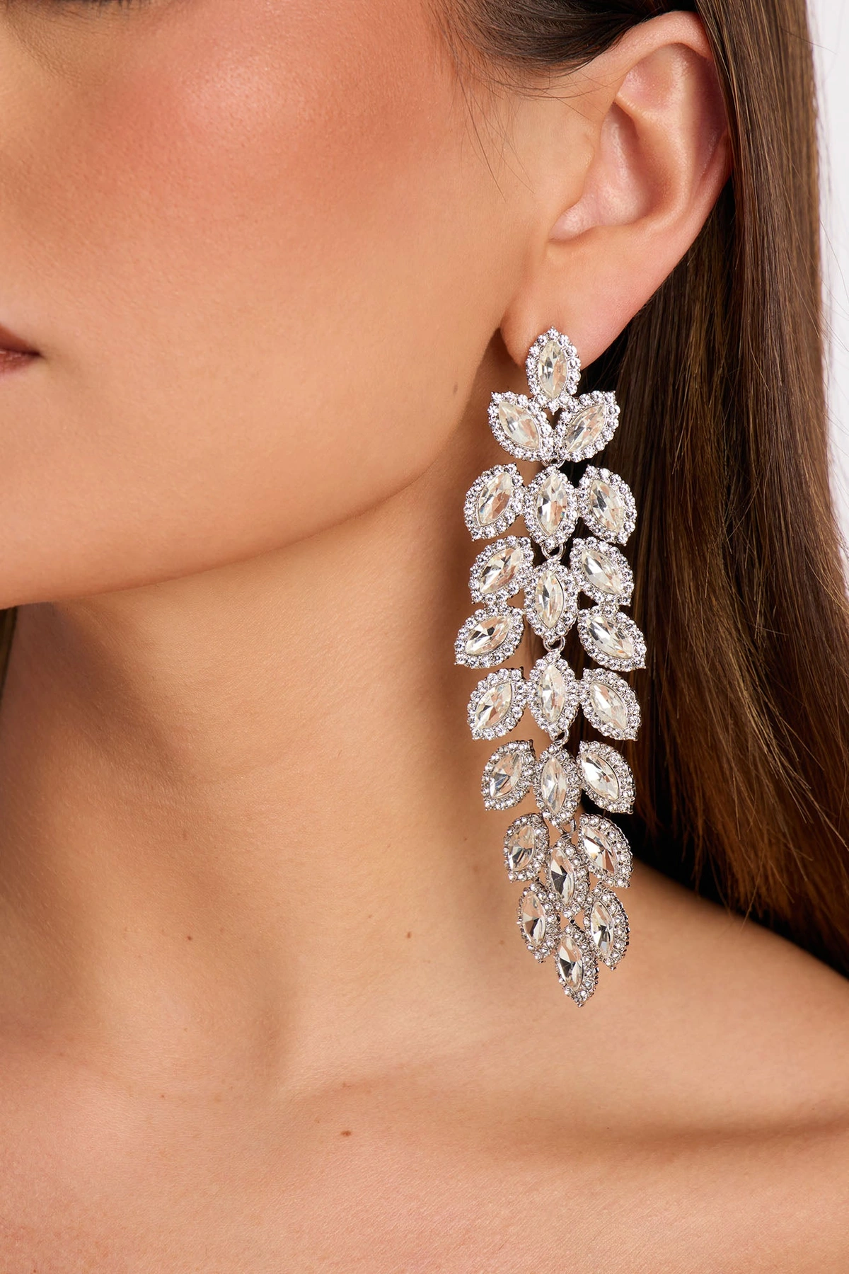 Majestic Muse Rhinestone Drop Earrings - Silver — Prateado
