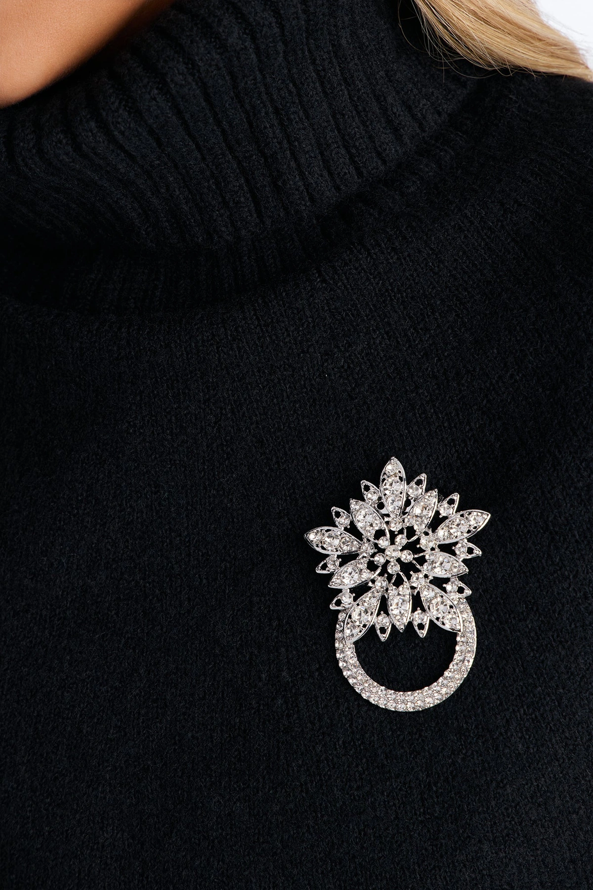 Royal Tier Brooch - Silver — Prateado