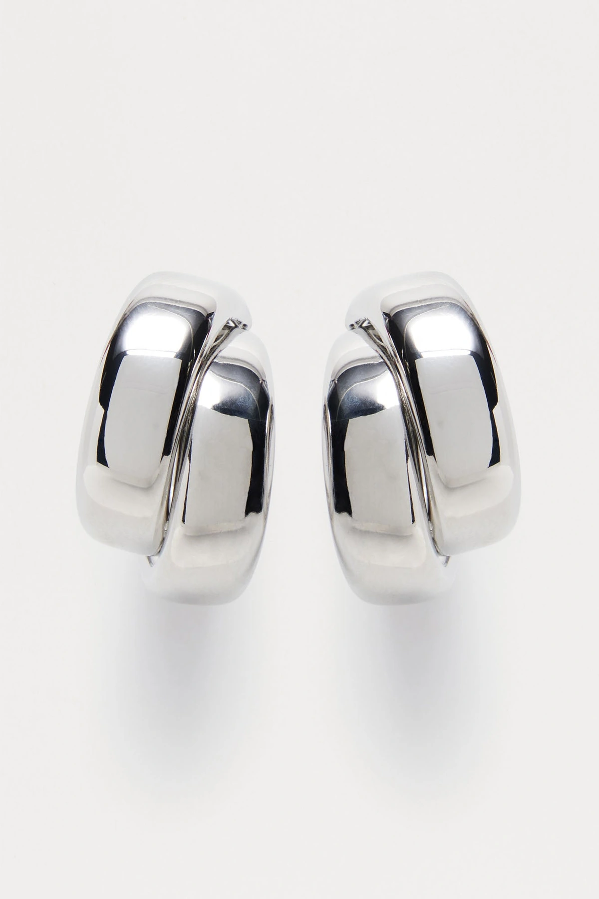 Gleam On Hoop Earrings - Silver — Prateado
