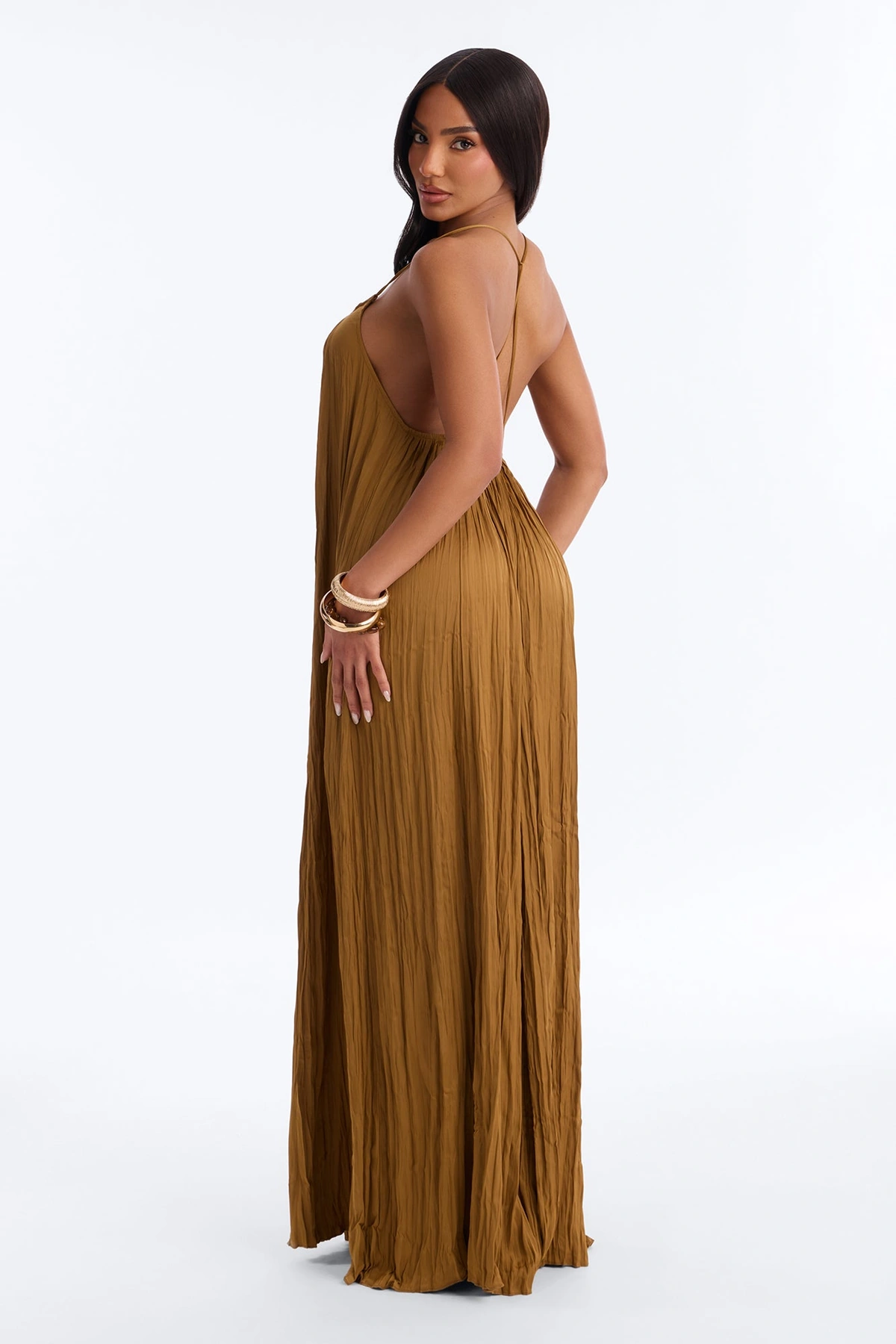Never Average Plisse Maxi Dress - Gold — Dourado