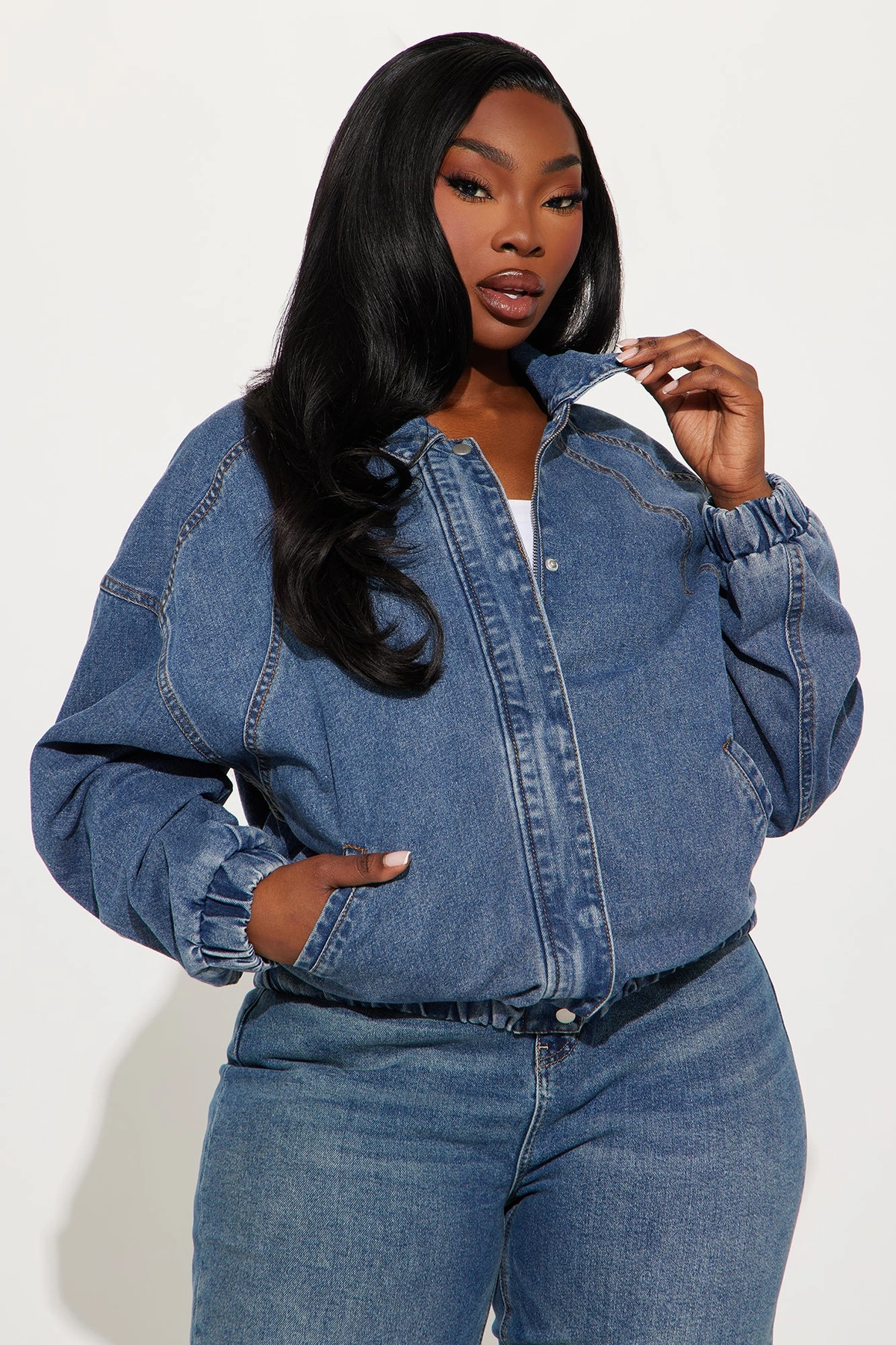 Such Big Talk Denim Bomber Jacket - Dark Wash — Ganga de lavagem escura