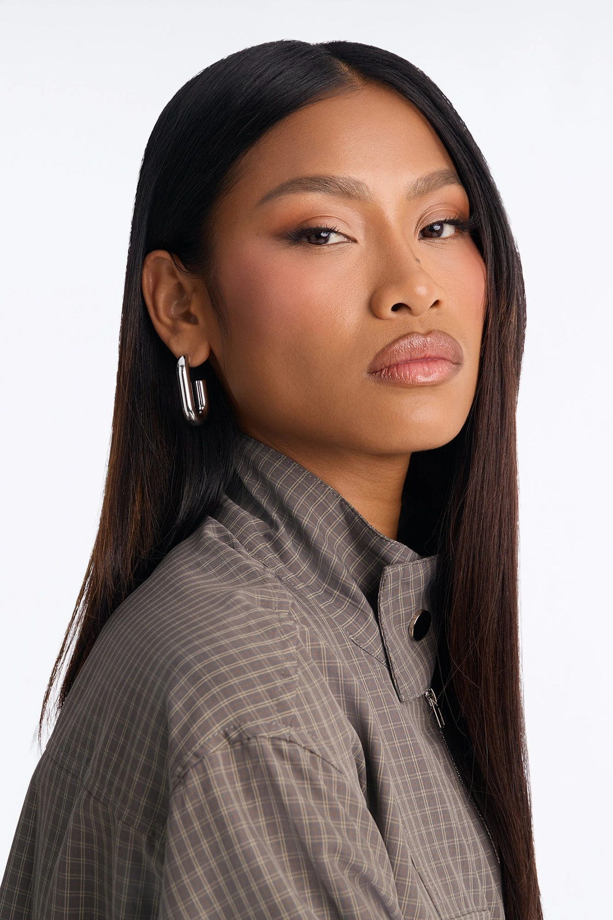 Something To Consider Hoop Earrings - Silver — Prateado