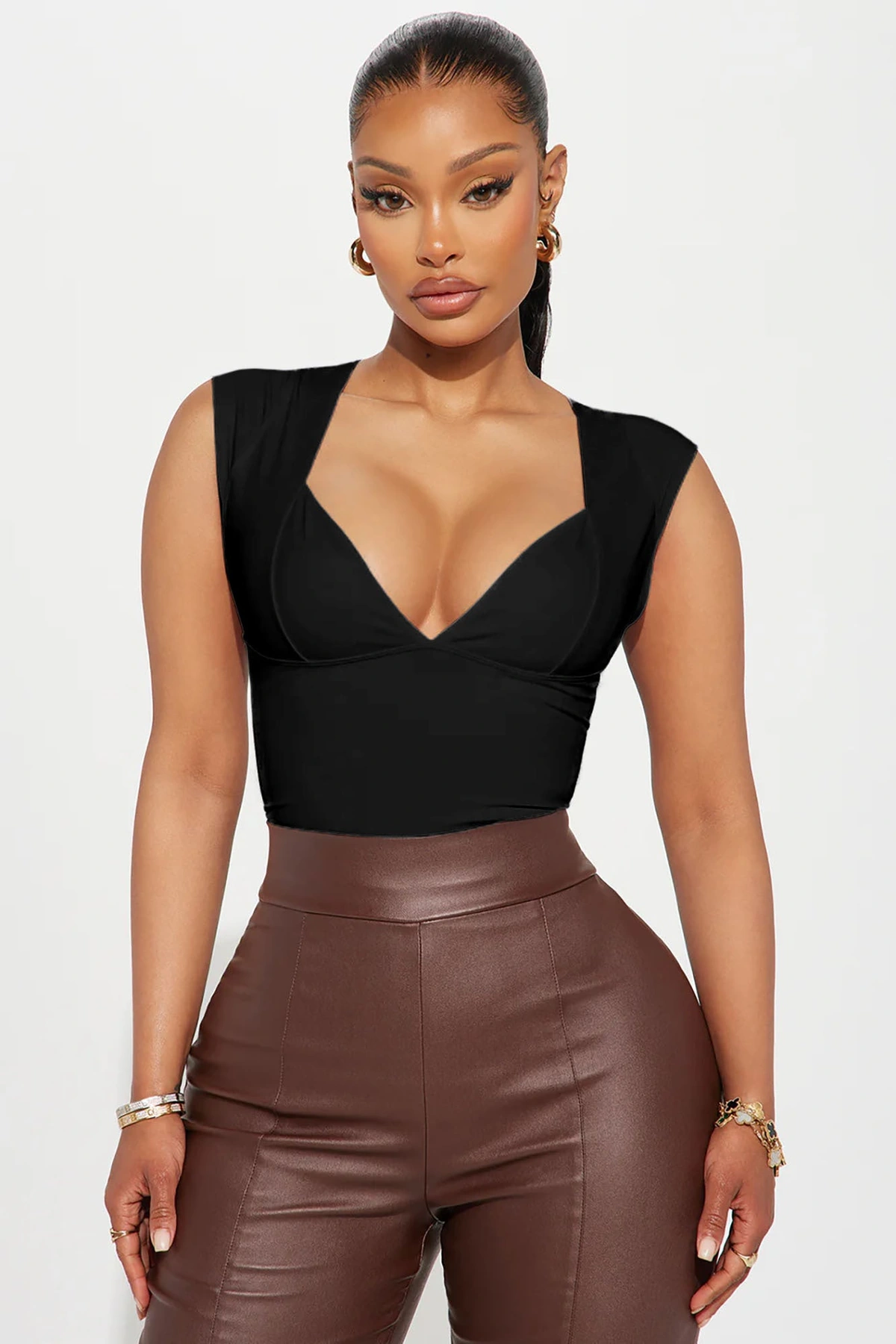 Salty Sweet Plunge Neck Top - Black — Preto