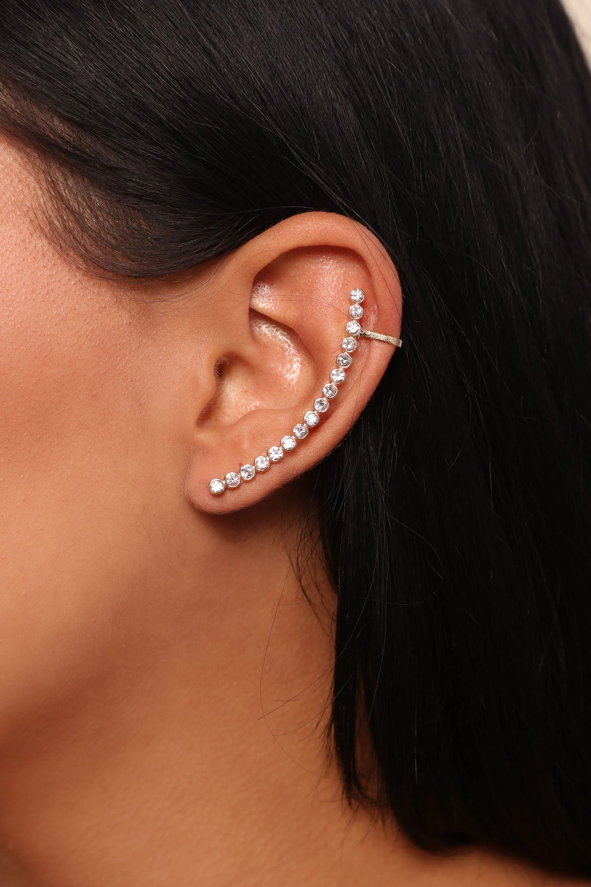 That Girl Rhinestone Ear Cuff - Gold — Dourado