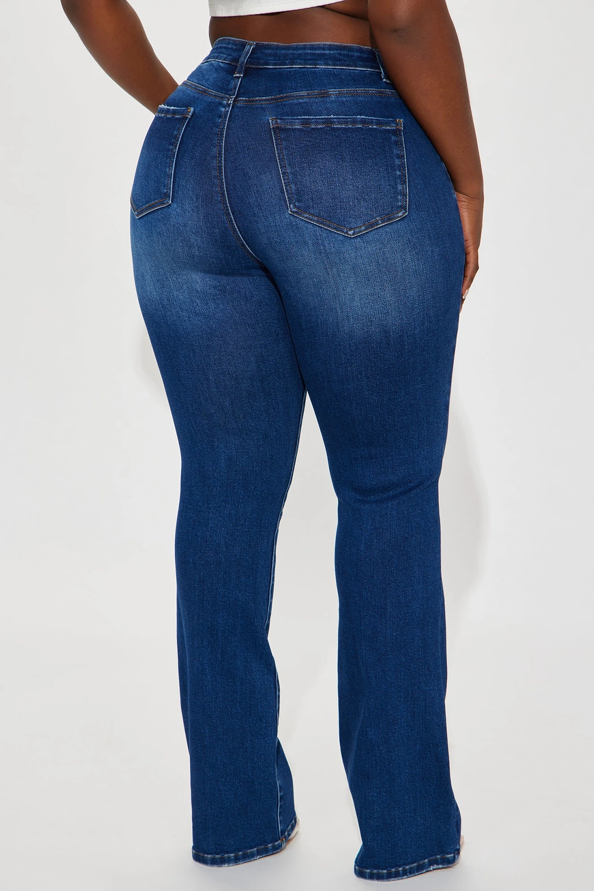 Devyn Stretch Bootcut Jeans - Dark Wash — Ganga de lavagem escura