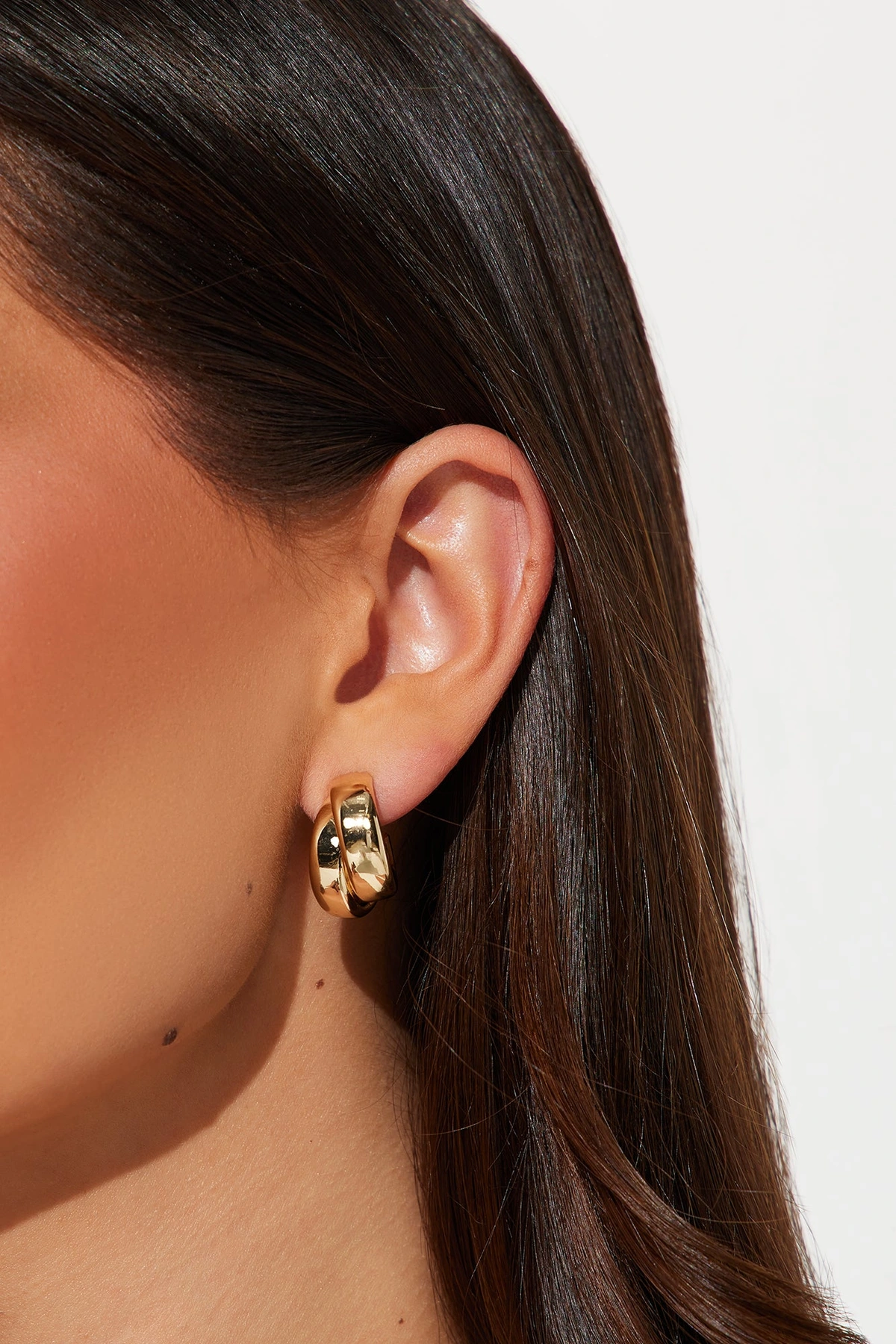 Gleam On Hoop Earrings - Gold — Dourado
