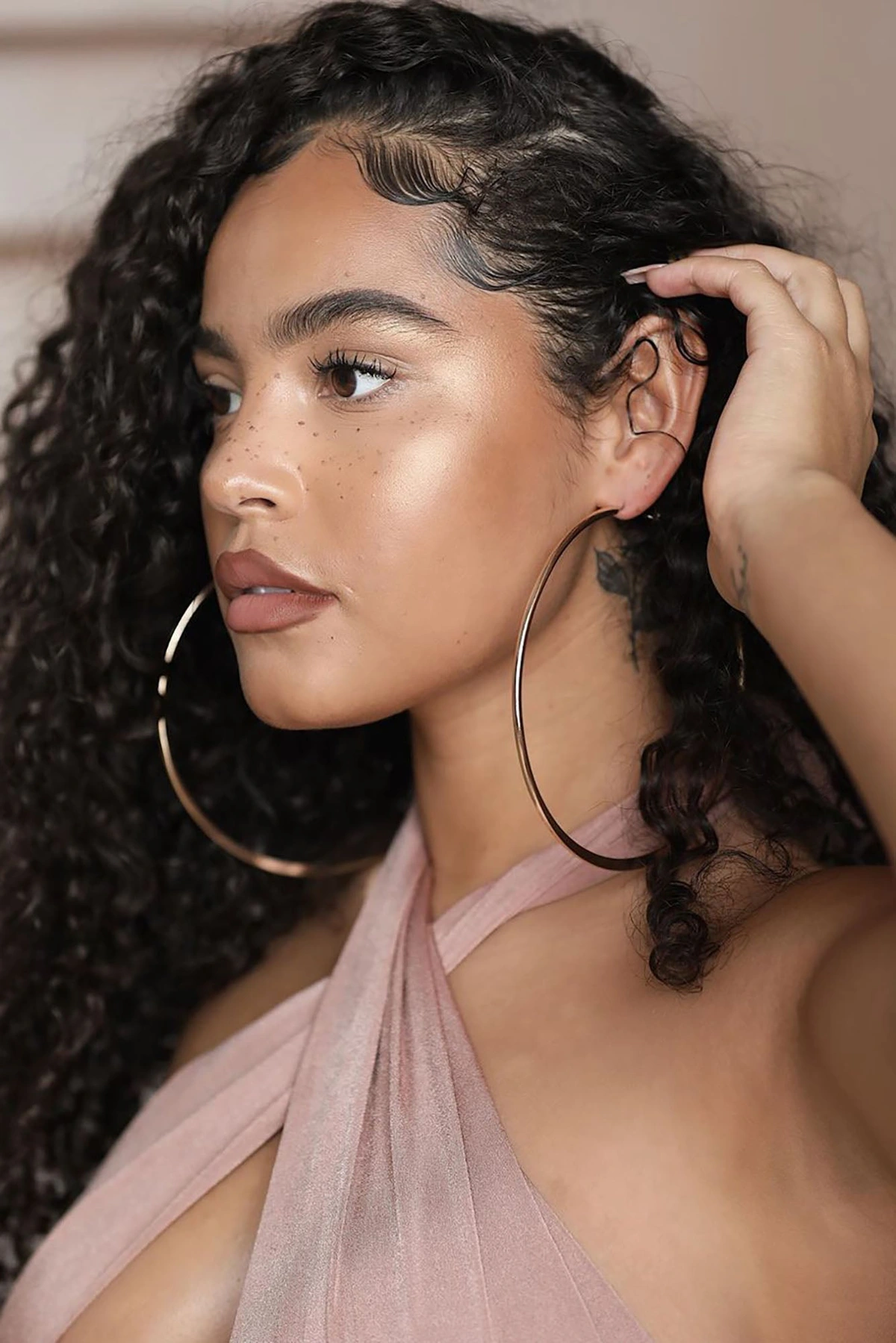 Favorite Pair Hoop Earrings - Gold — Dourado