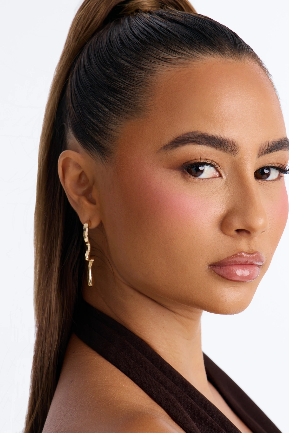 Gravity Twist Drop Earrings - Gold — Dourado